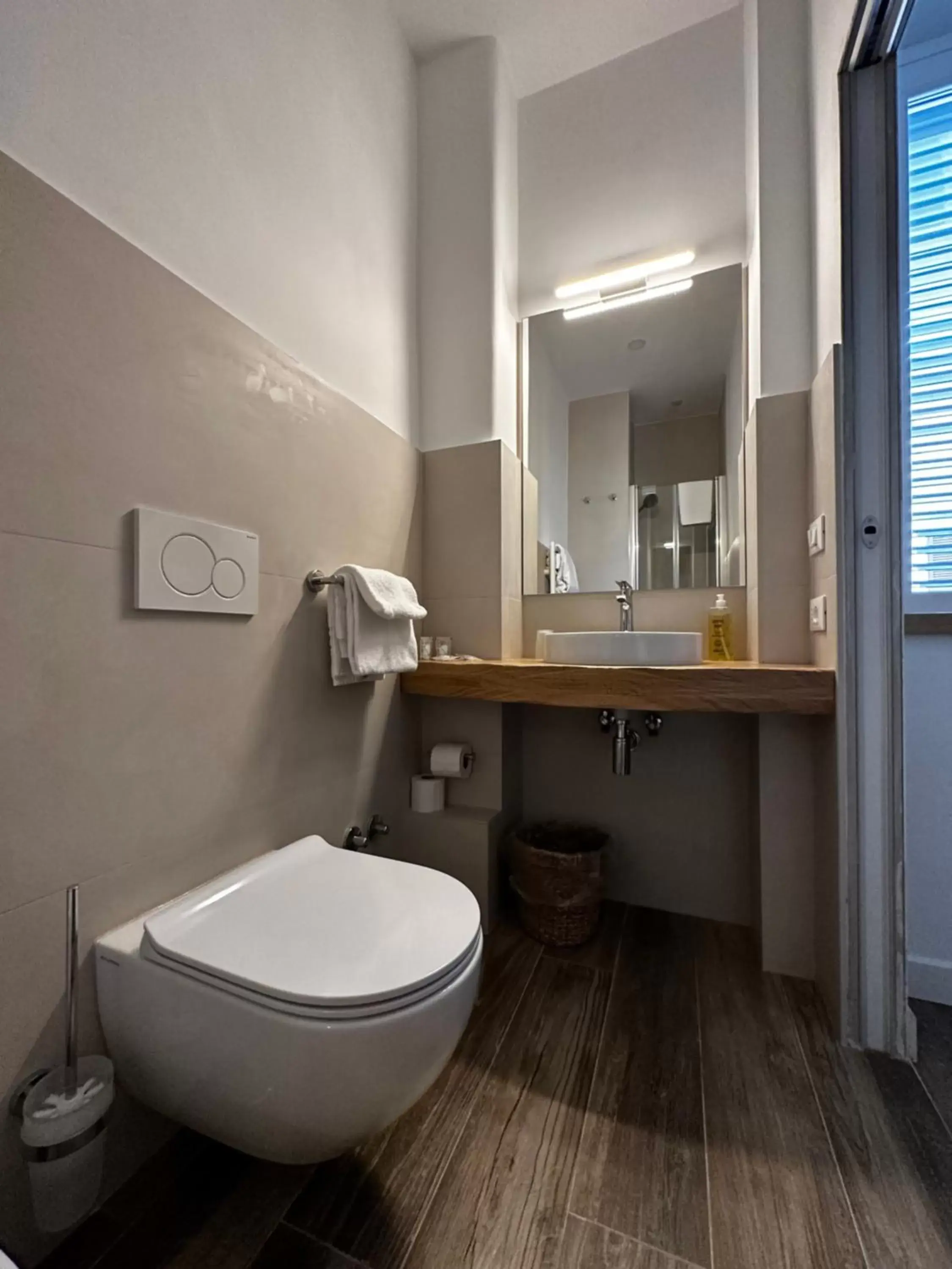 Toilet, Bathroom in All Comfort Astoria Palace