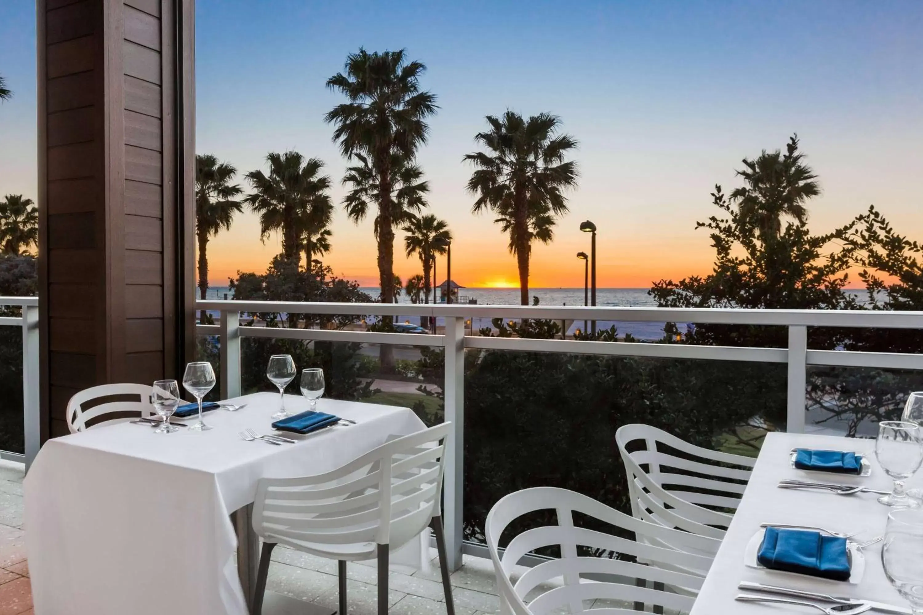 Restaurant/places to eat in Wyndham Grand Clearwater Beach