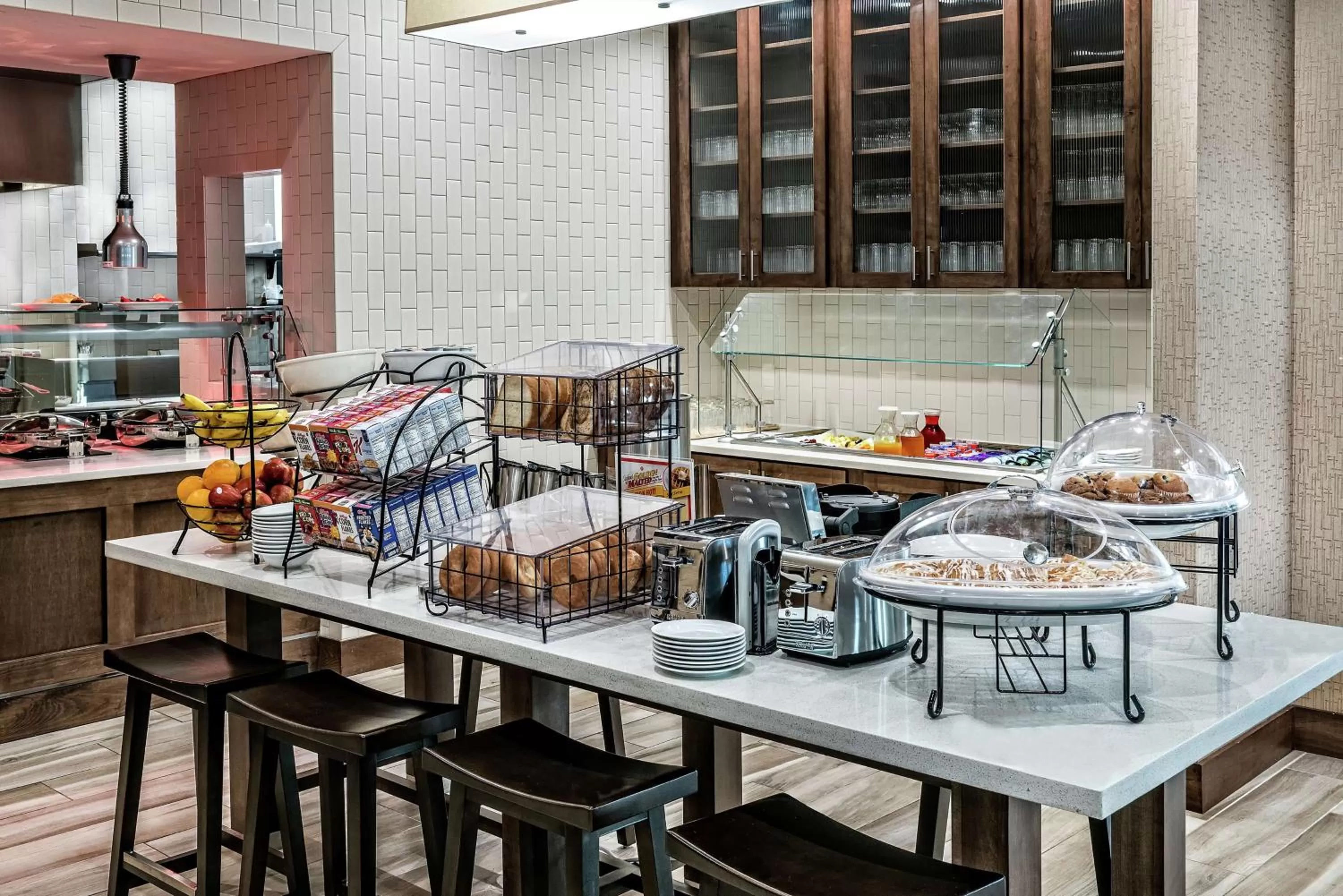 Restaurant/places to eat in Hilton Garden Inn San Marcos