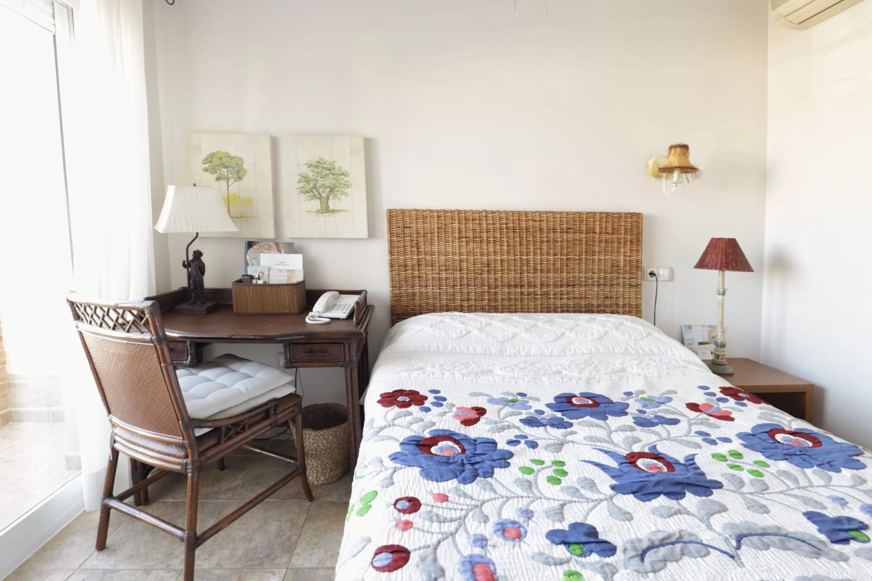 Photo of the whole room, Bed in Hotel Noguera Mar