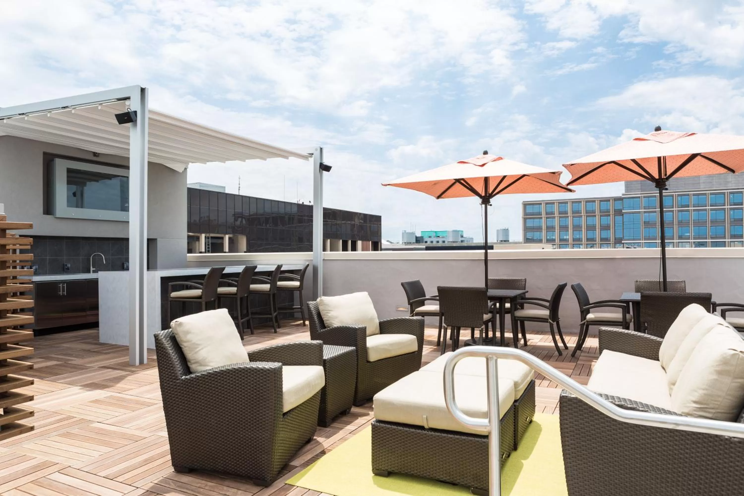 Swimming pool in Holiday Inn Washington Capitol-National Mall by IHG