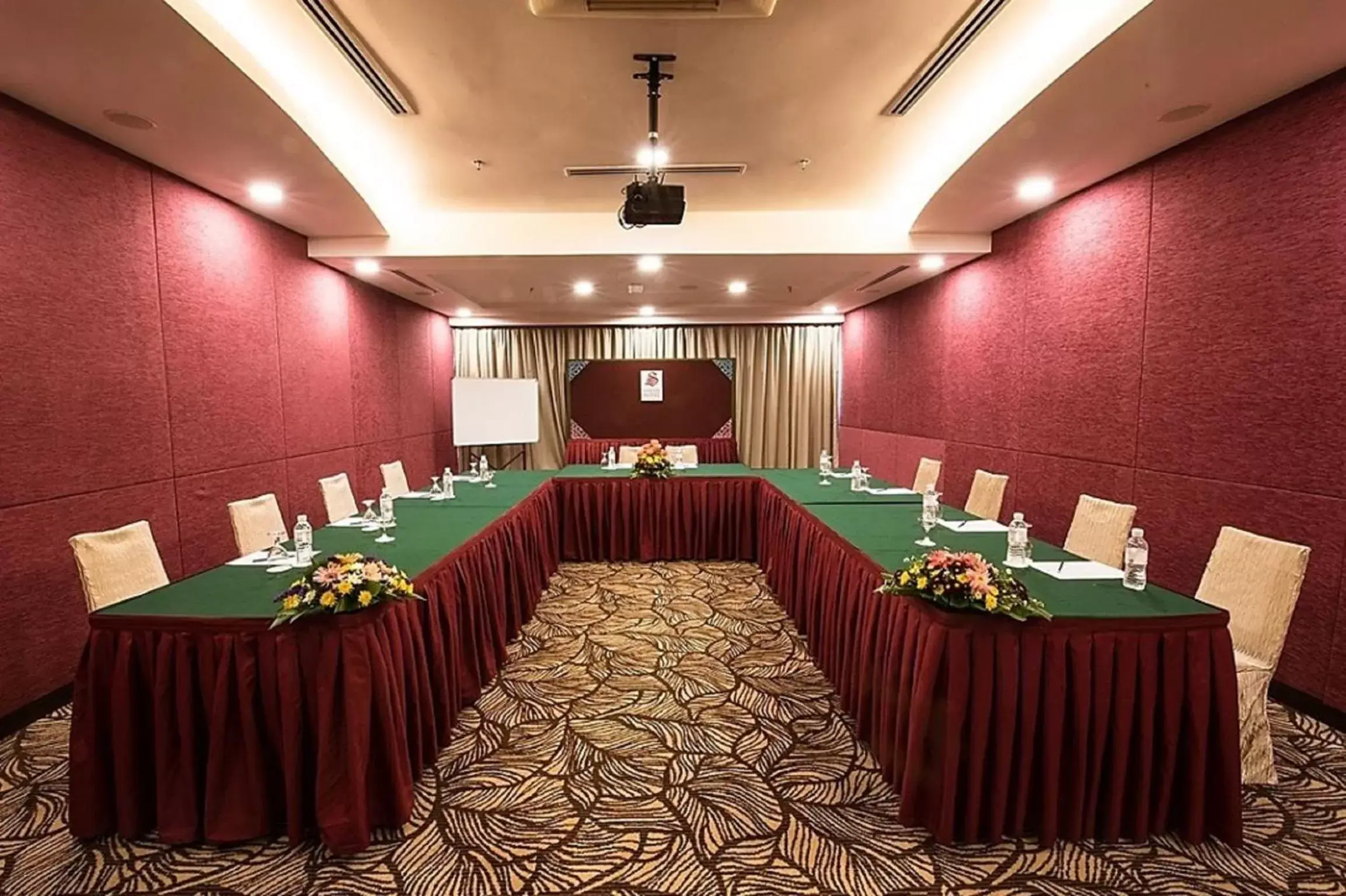 Meeting/conference room, Business Area/Conference Room in Sabah Hotel