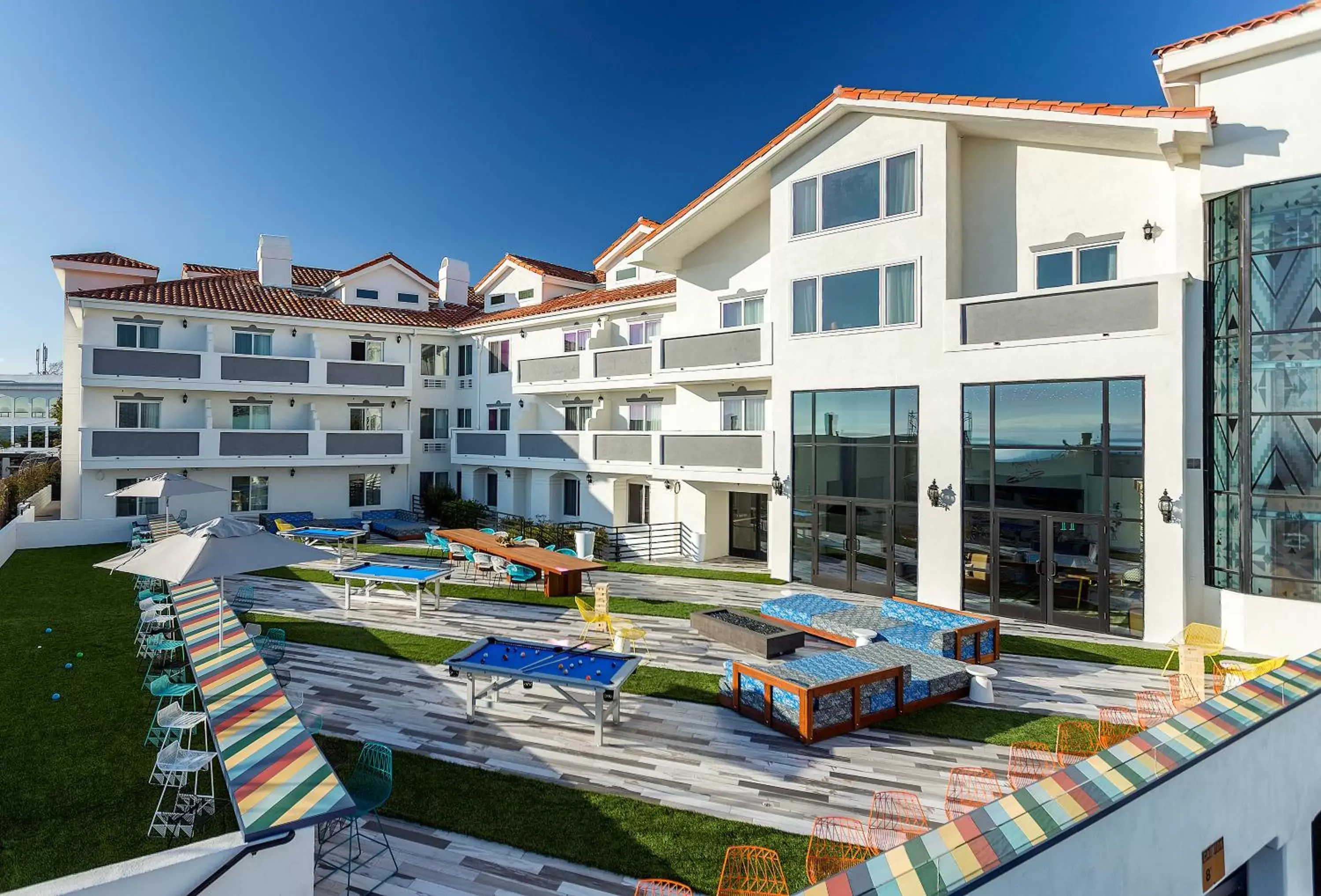 Billiard, Patio/Outdoor Area in Hotel Hermosa