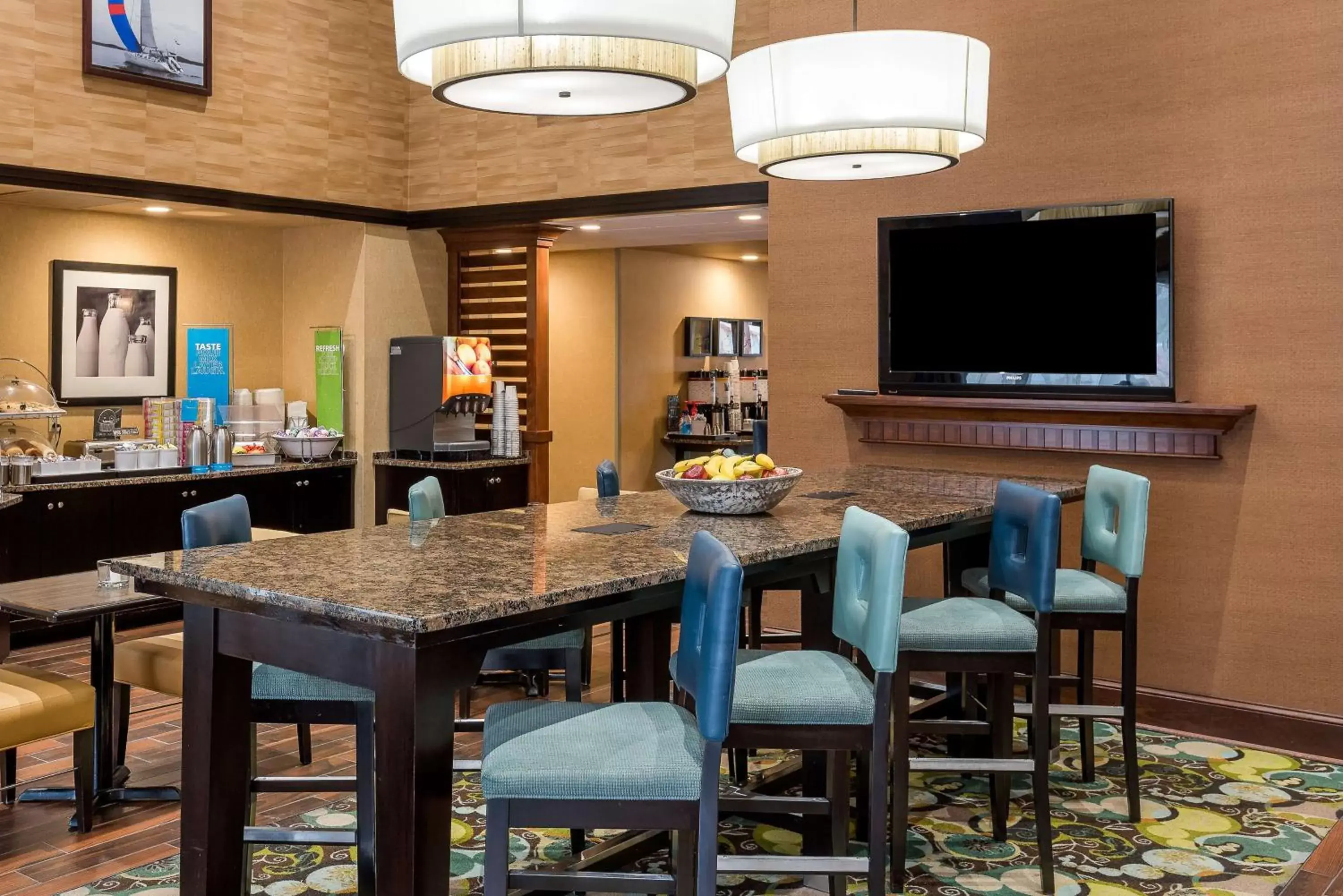 Restaurant/Places to Eat in Hampton Inn & Suites Florence Center