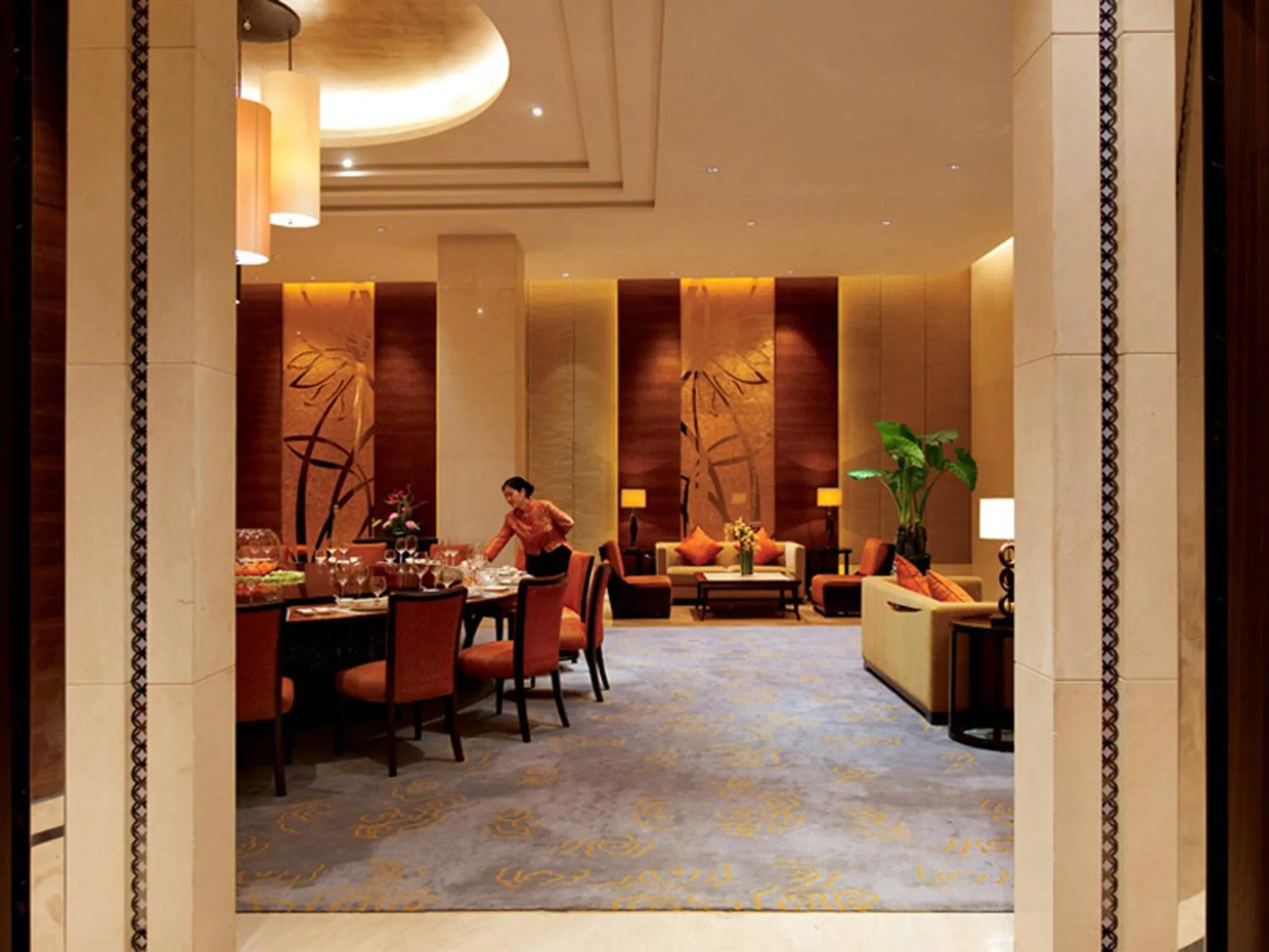 Restaurant/places to eat in HJ International Hotel