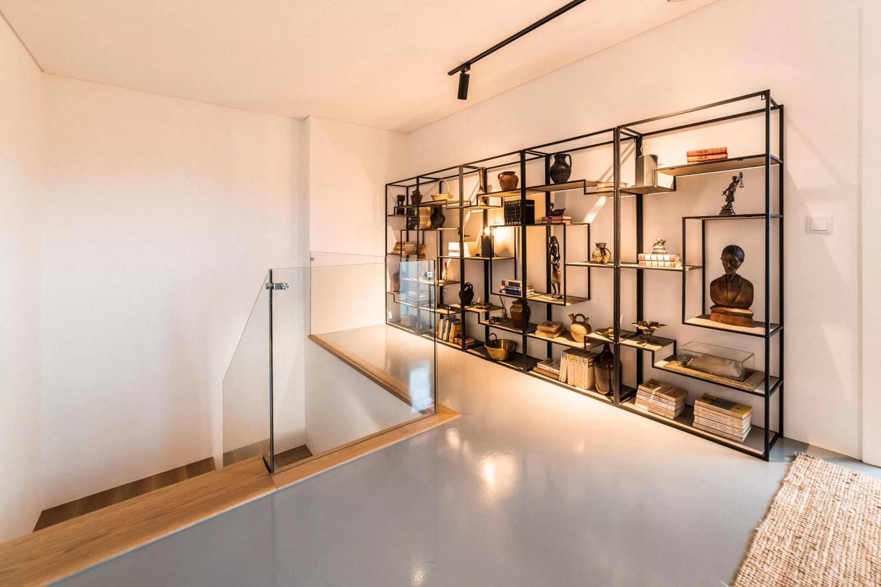 Library in Granja da Cabrita