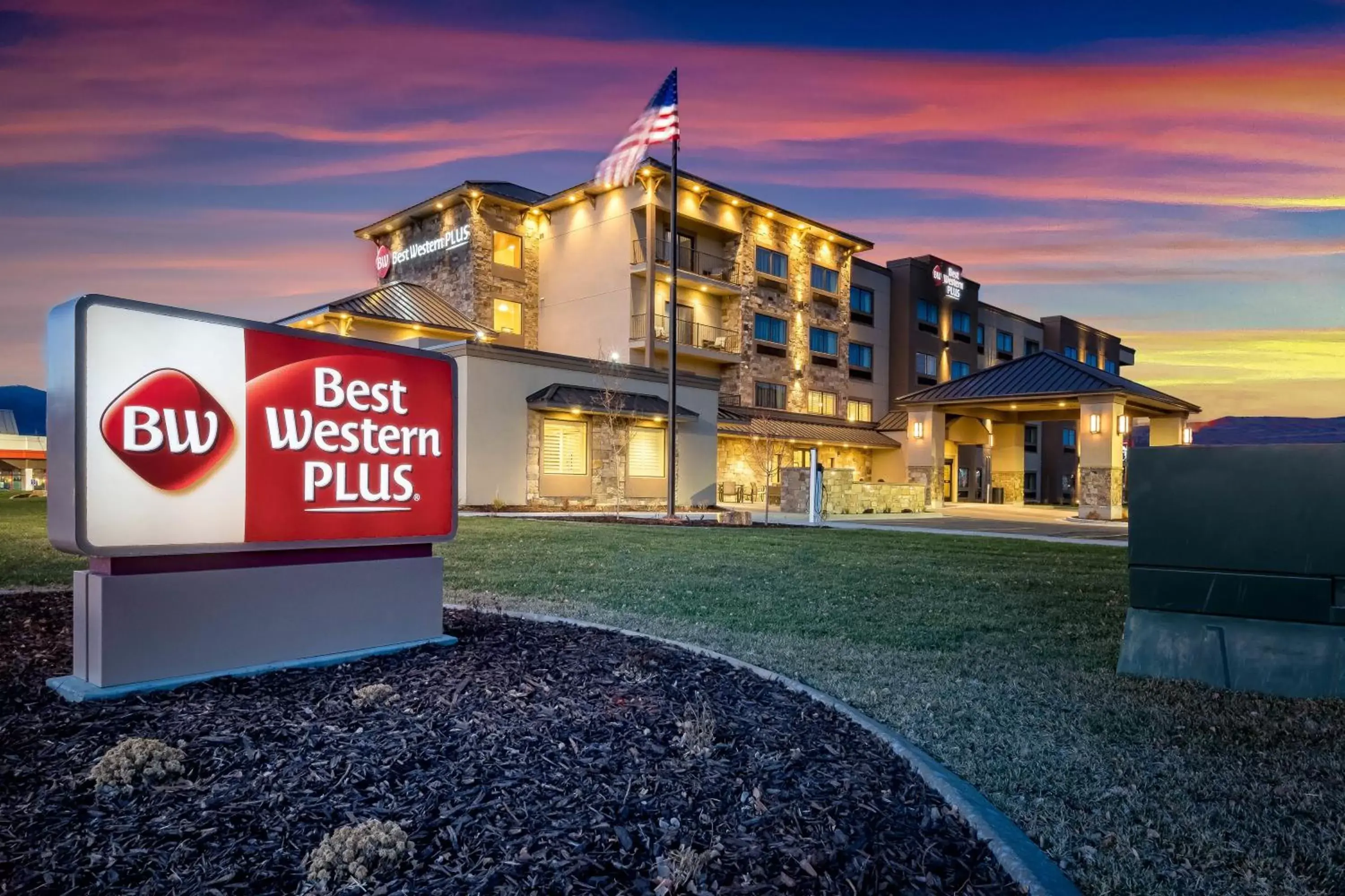 Property Building in Best Western Plus Heber Valley Hotel