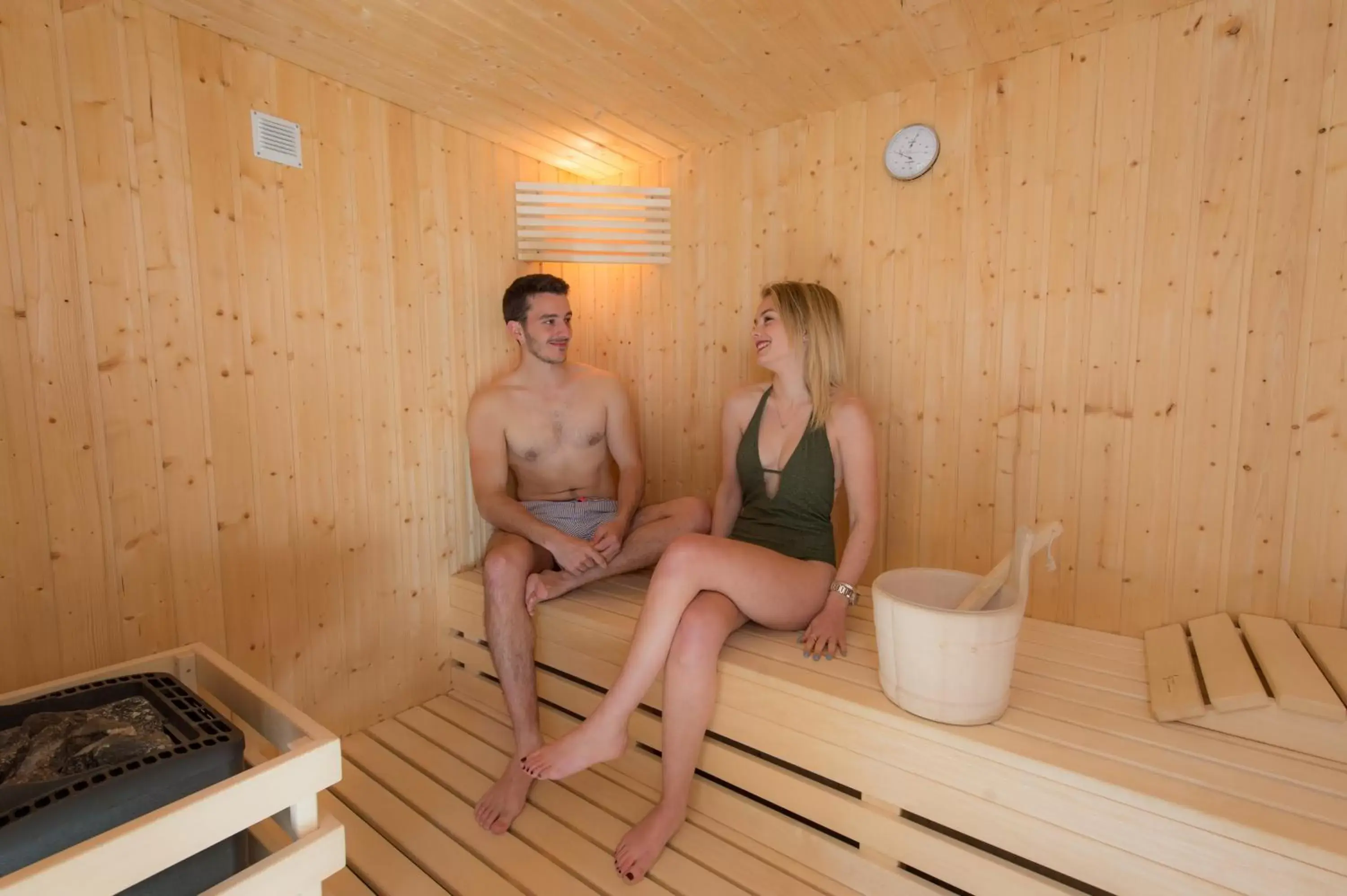 Sauna in Les Carmes and spa