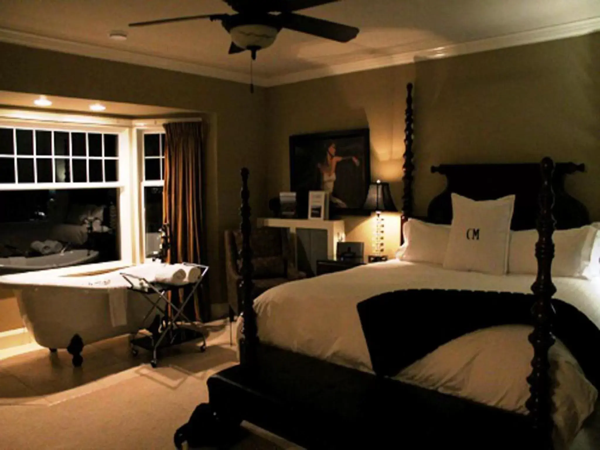 Photo of the whole room, Bed in Crown Mansion Boutique Hotel & Villas