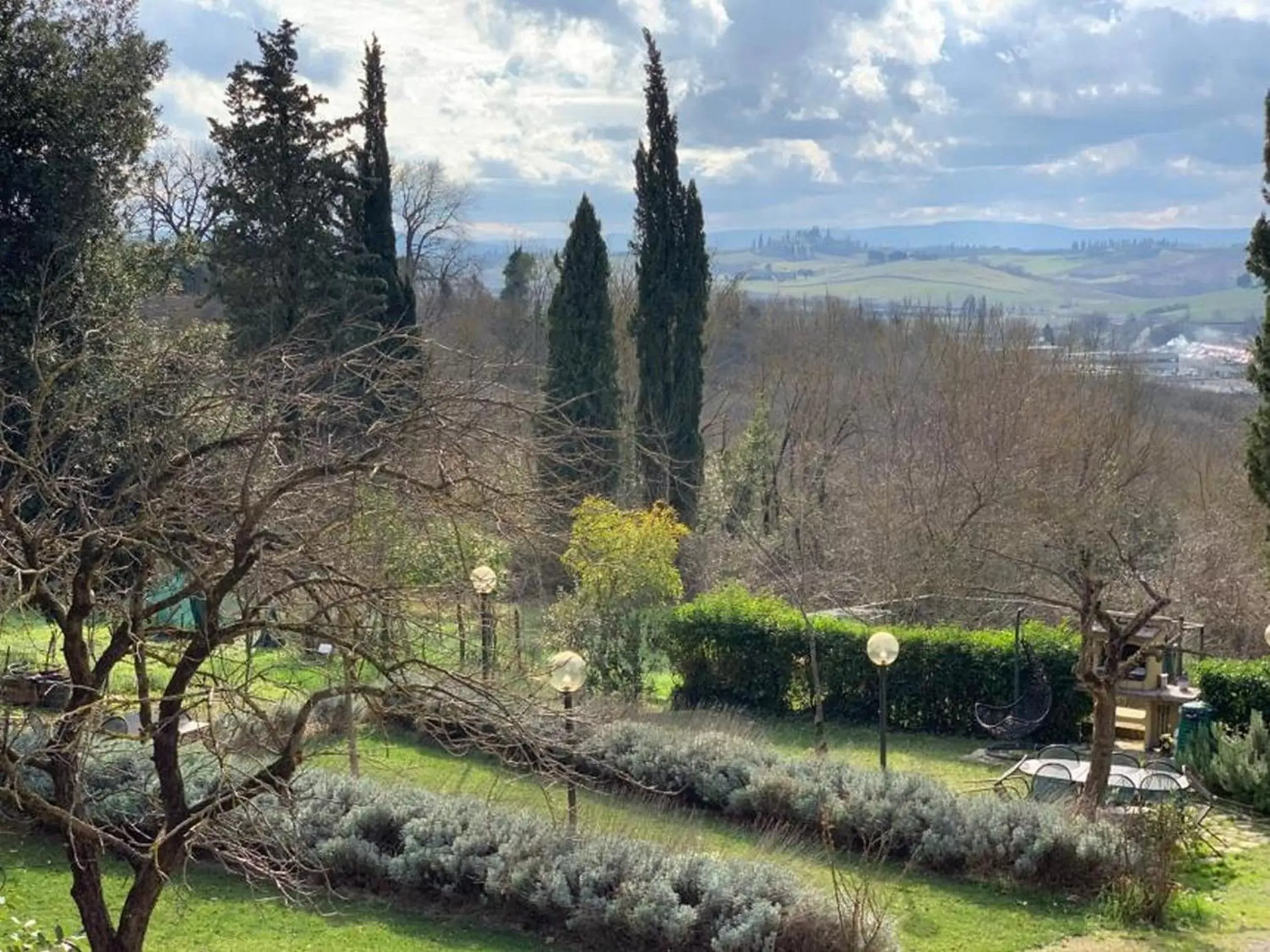 Garden view in La Coroncina Lodging