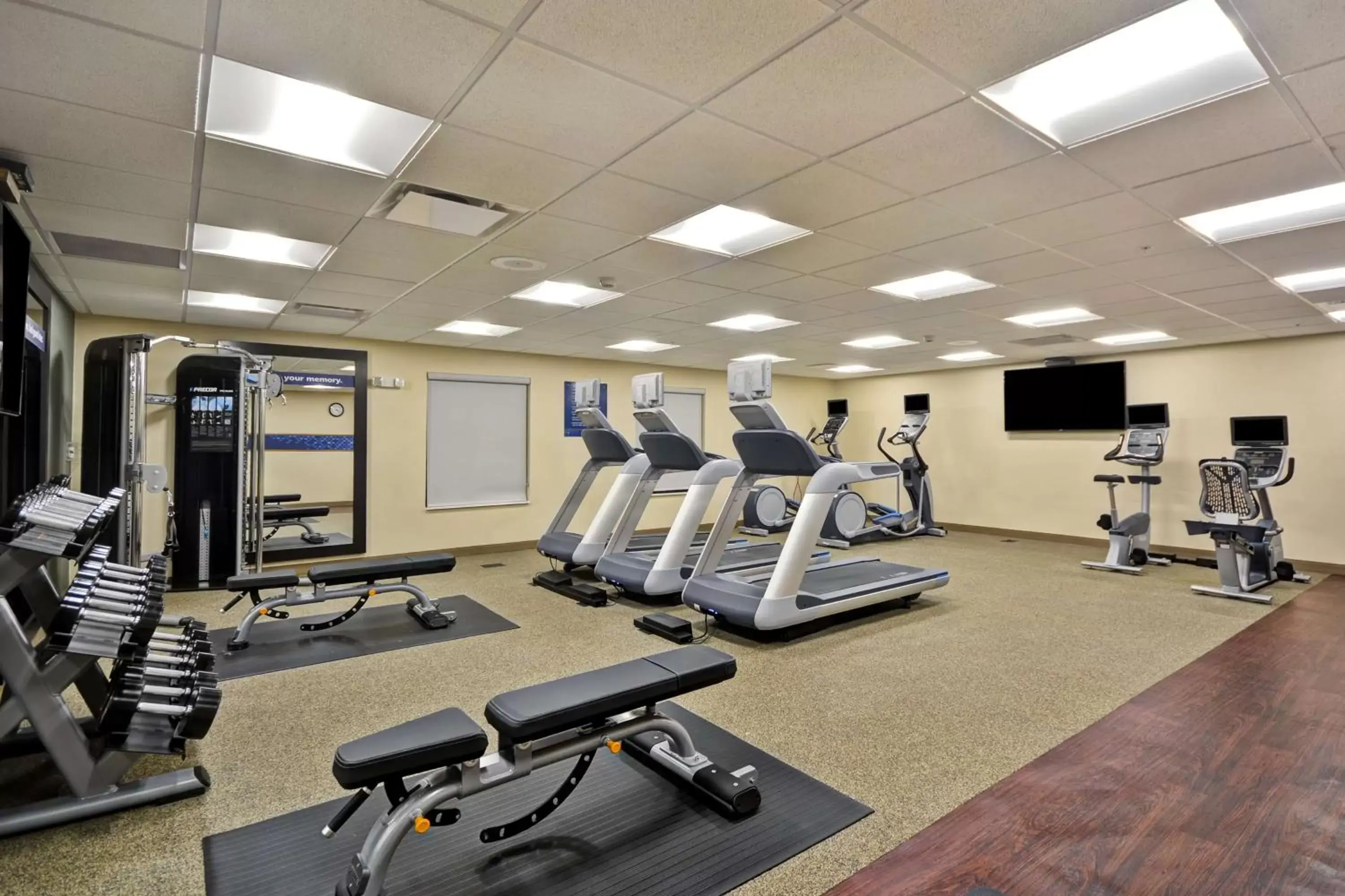 Fitness centre/facilities, Fitness Center/Facilities in Hampton Inn & Suites Detroit/Warren