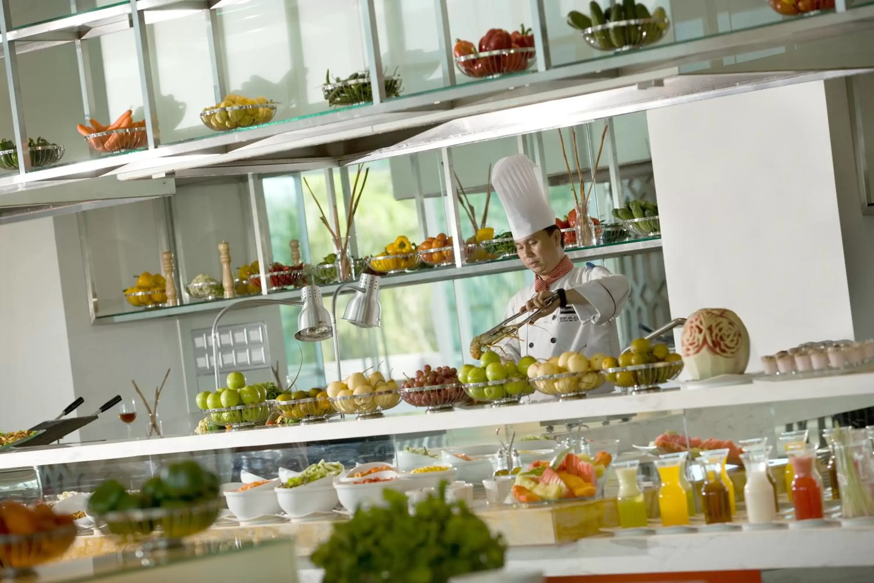 Restaurant/places to eat in Novotel Bangka Hotel & Convention Center