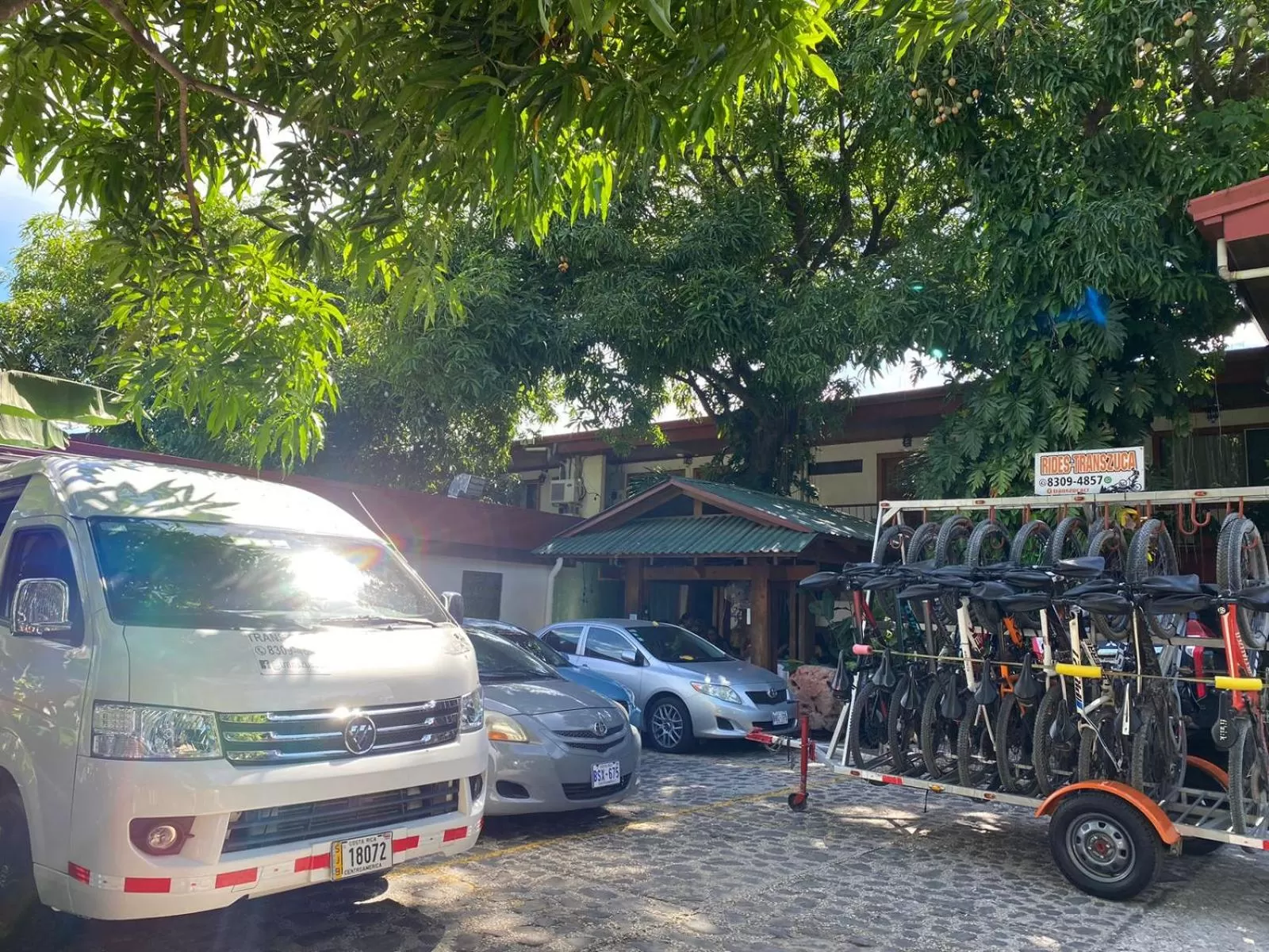 Day, Property Building in Hotel Javy