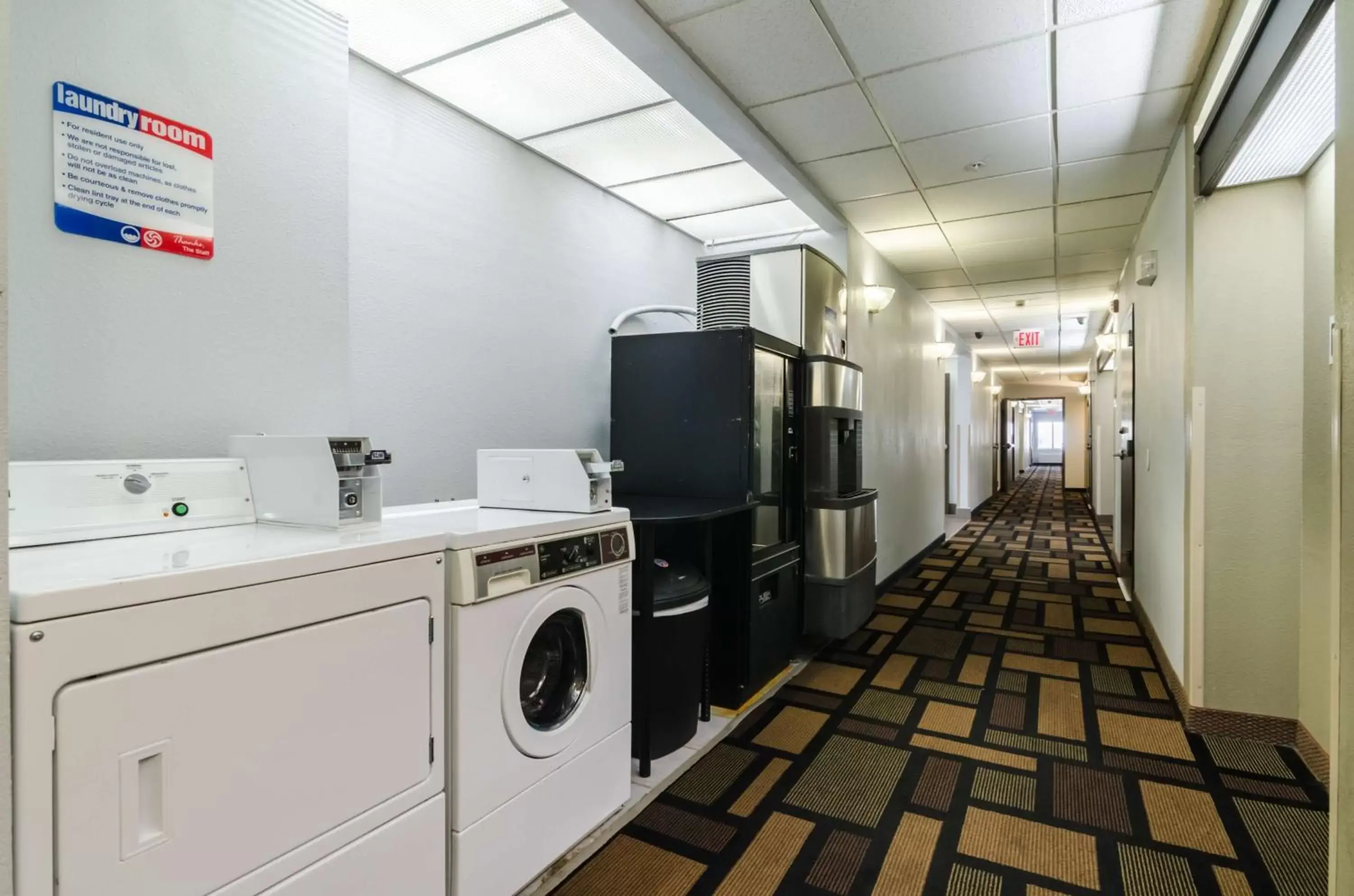 On site, Kitchen/Kitchenette in Motel 6-Lincoln, NE