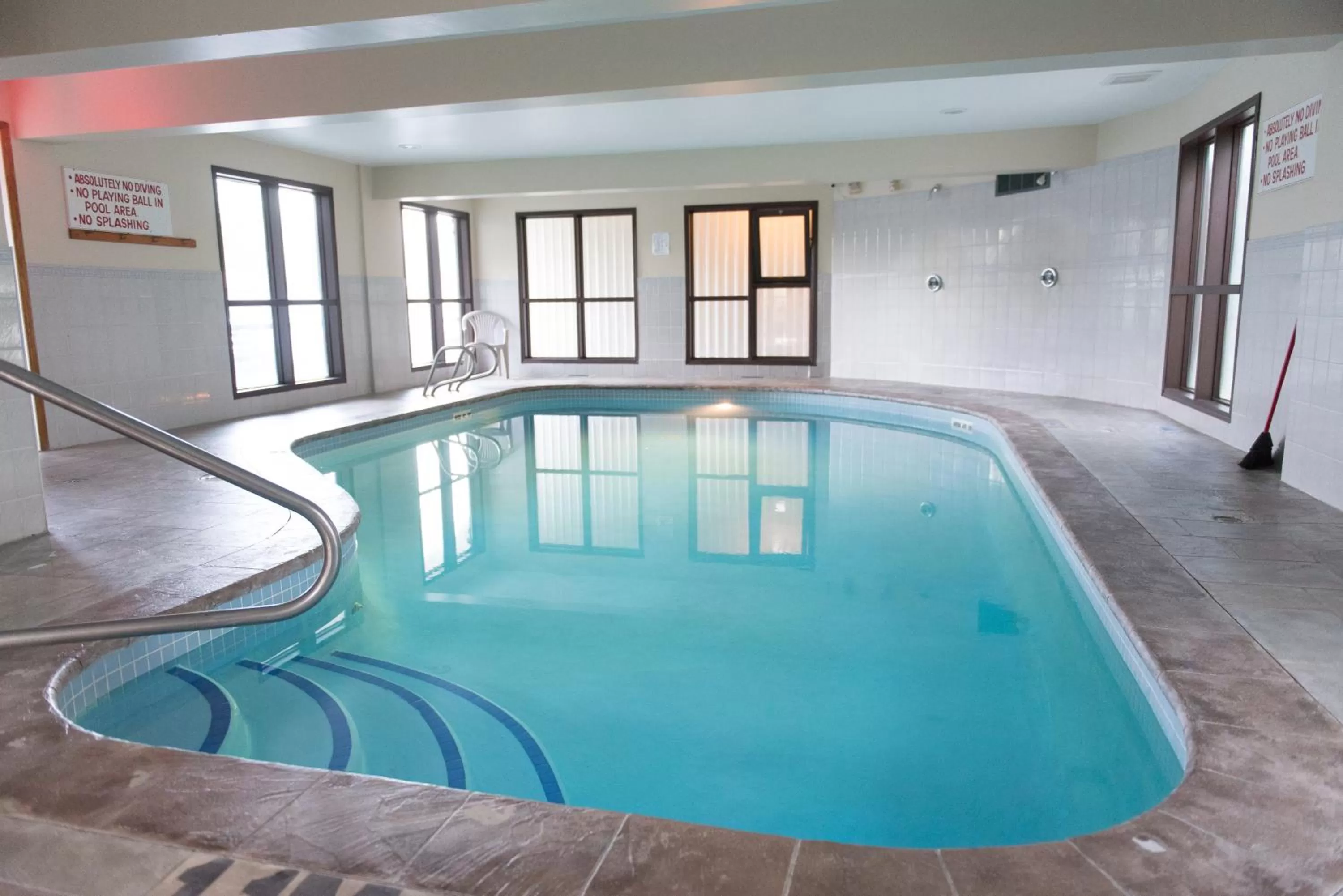 Swimming Pool in Radium Park Lodge