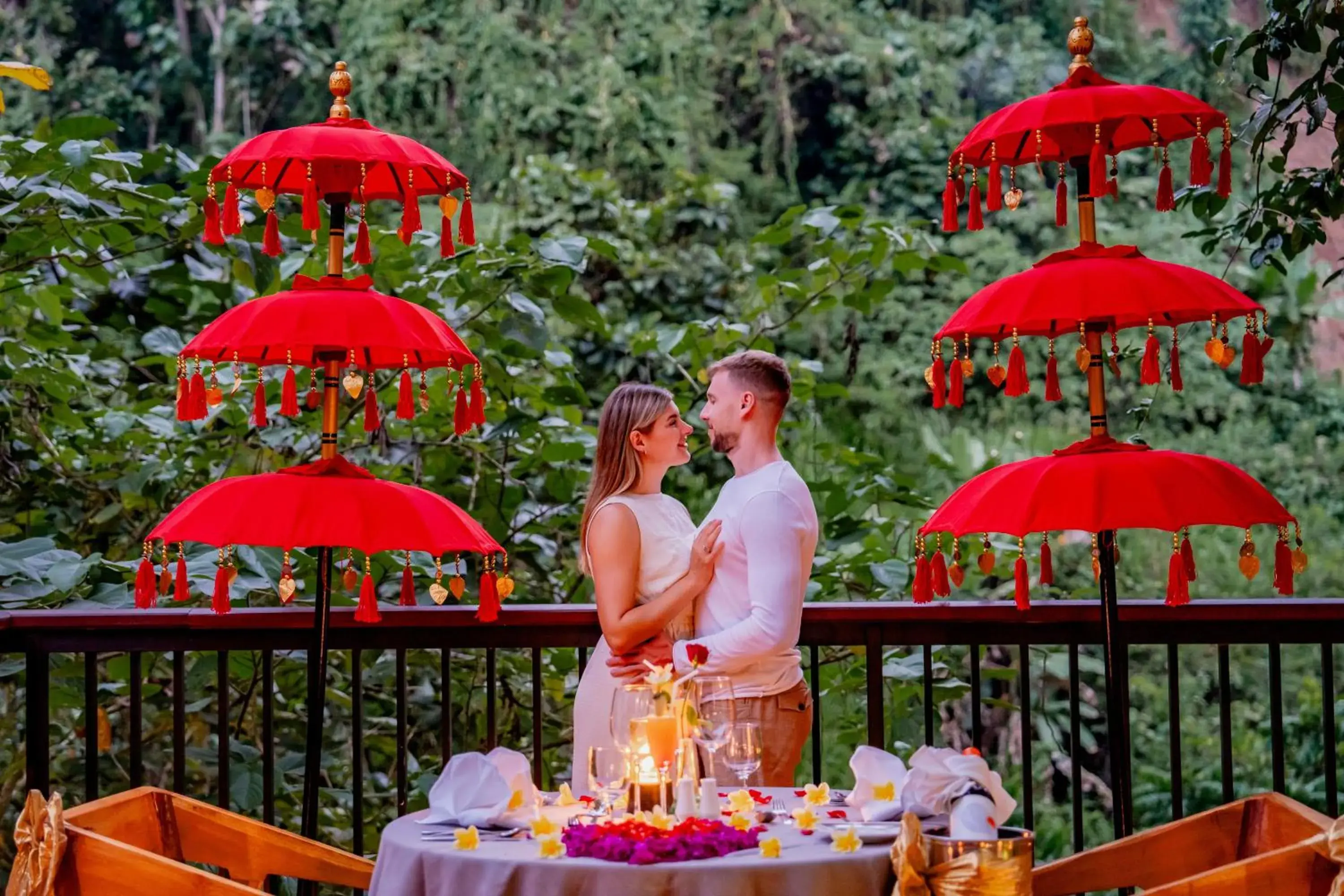 Restaurant/places to eat in The Lokha Ubud Resort Villas and Spa