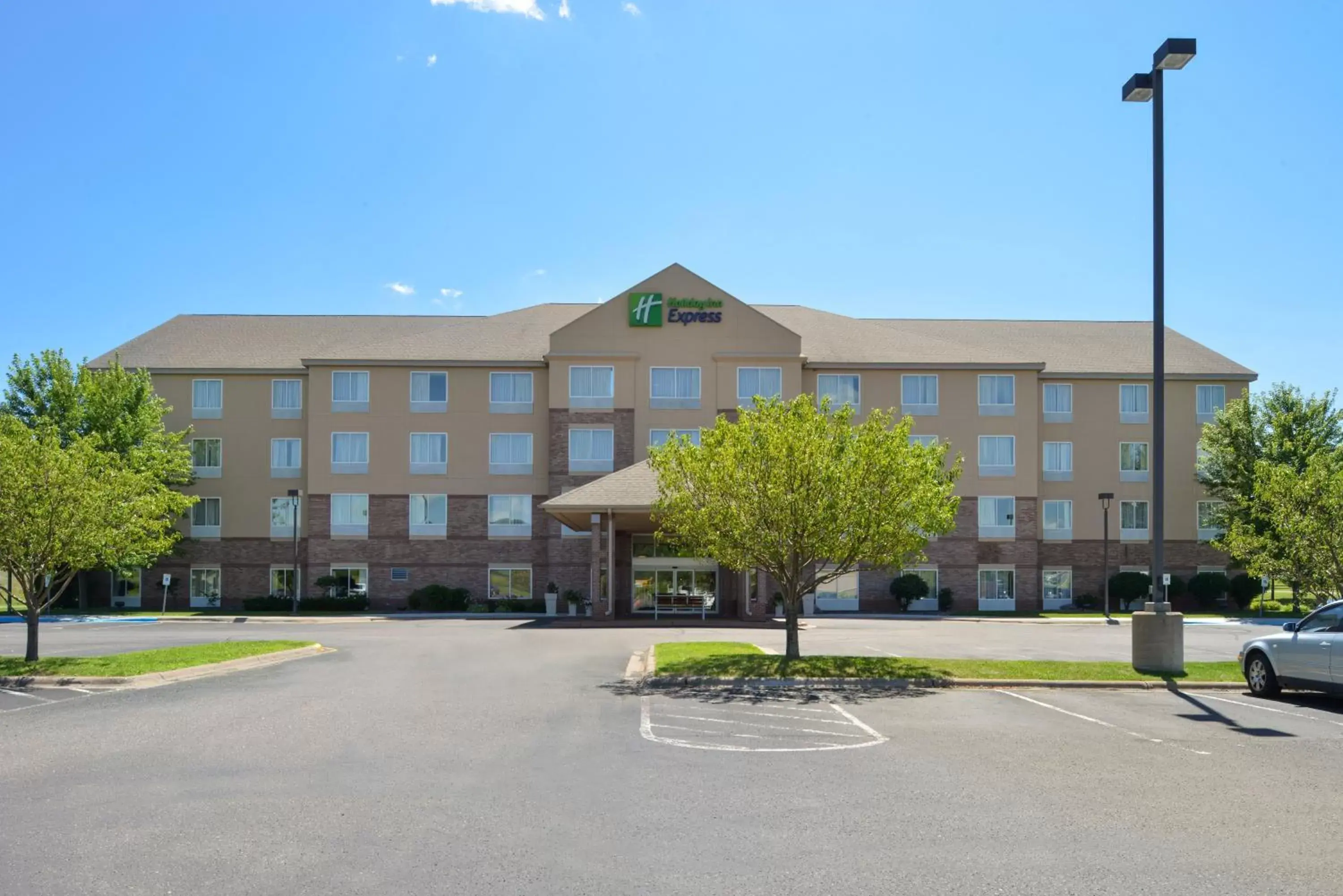 Property Building in Holiday Inn Express St Croix Valley, an IHG Hotel