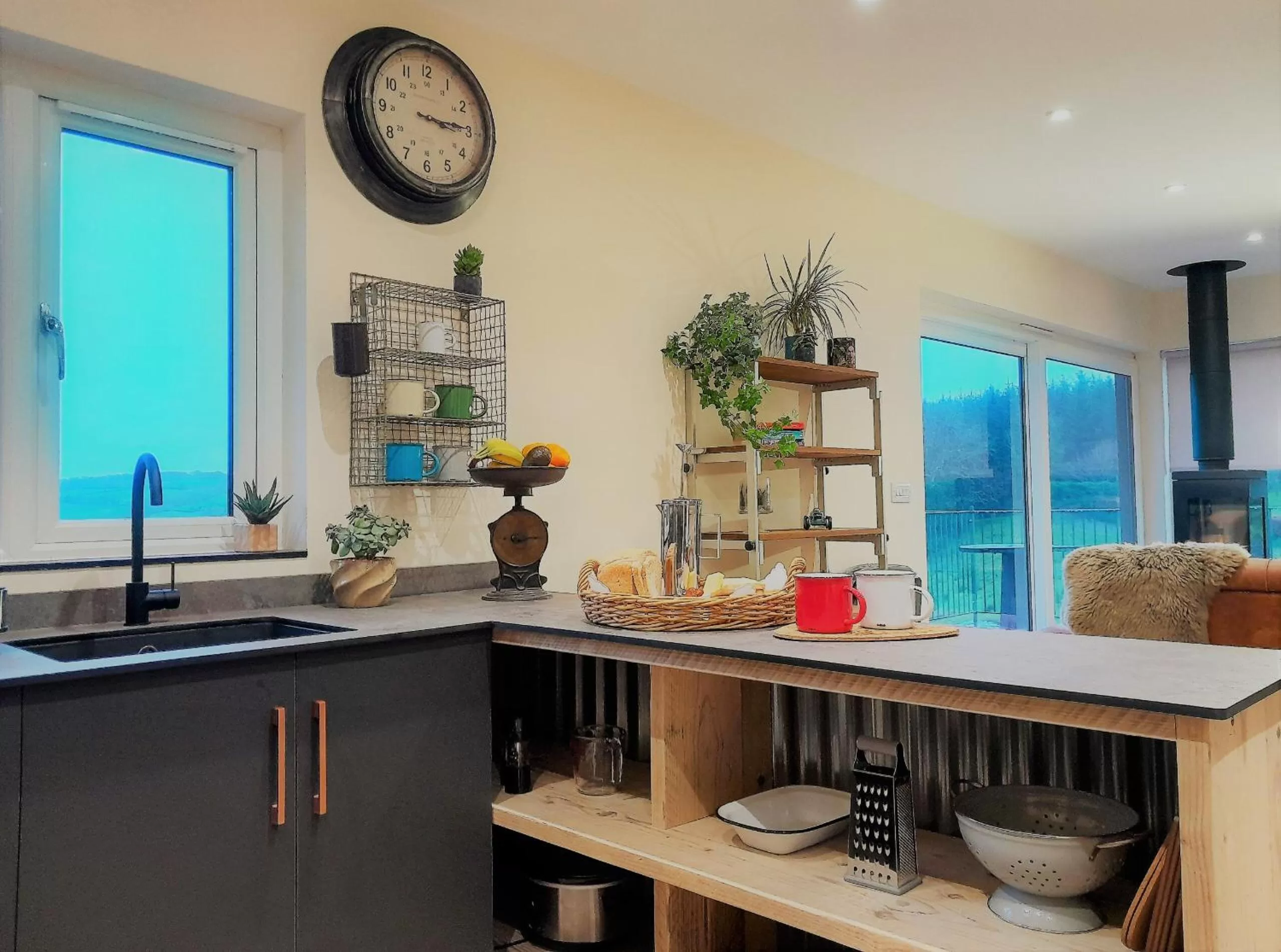 Kitchen or kitchenette in Lobhill Farmhouse Bed and Breakfast and Self Catering Accommodation