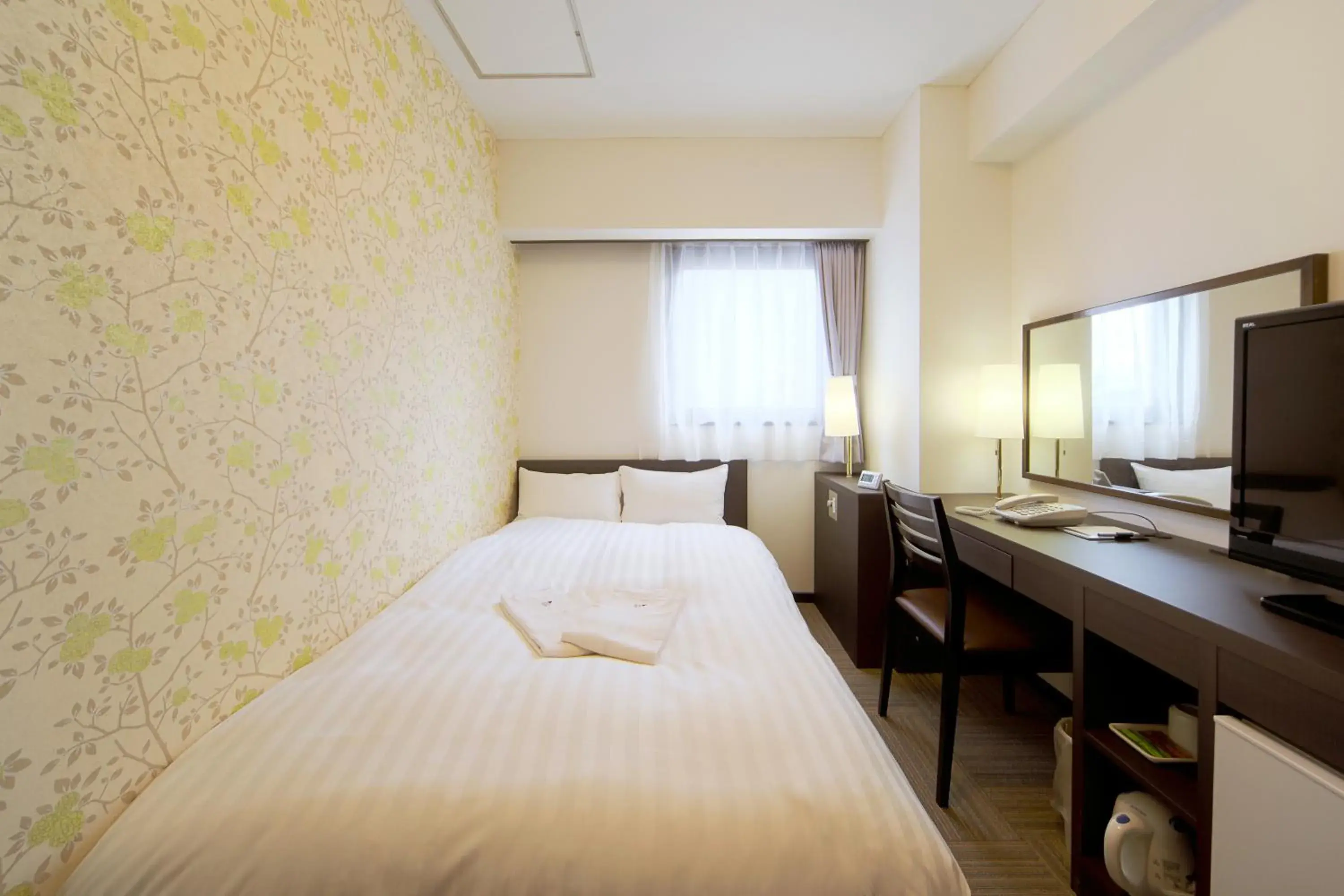 Bed in Hotel Wing International Shonan Fujisawa