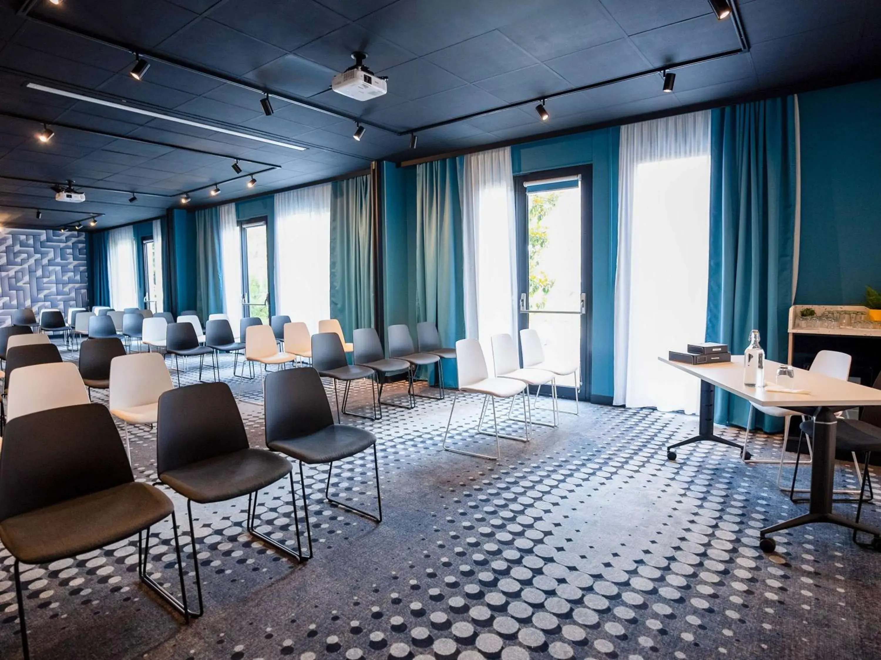 Meeting/conference room in ibis Styles Strasbourg Nord Palais des Congr