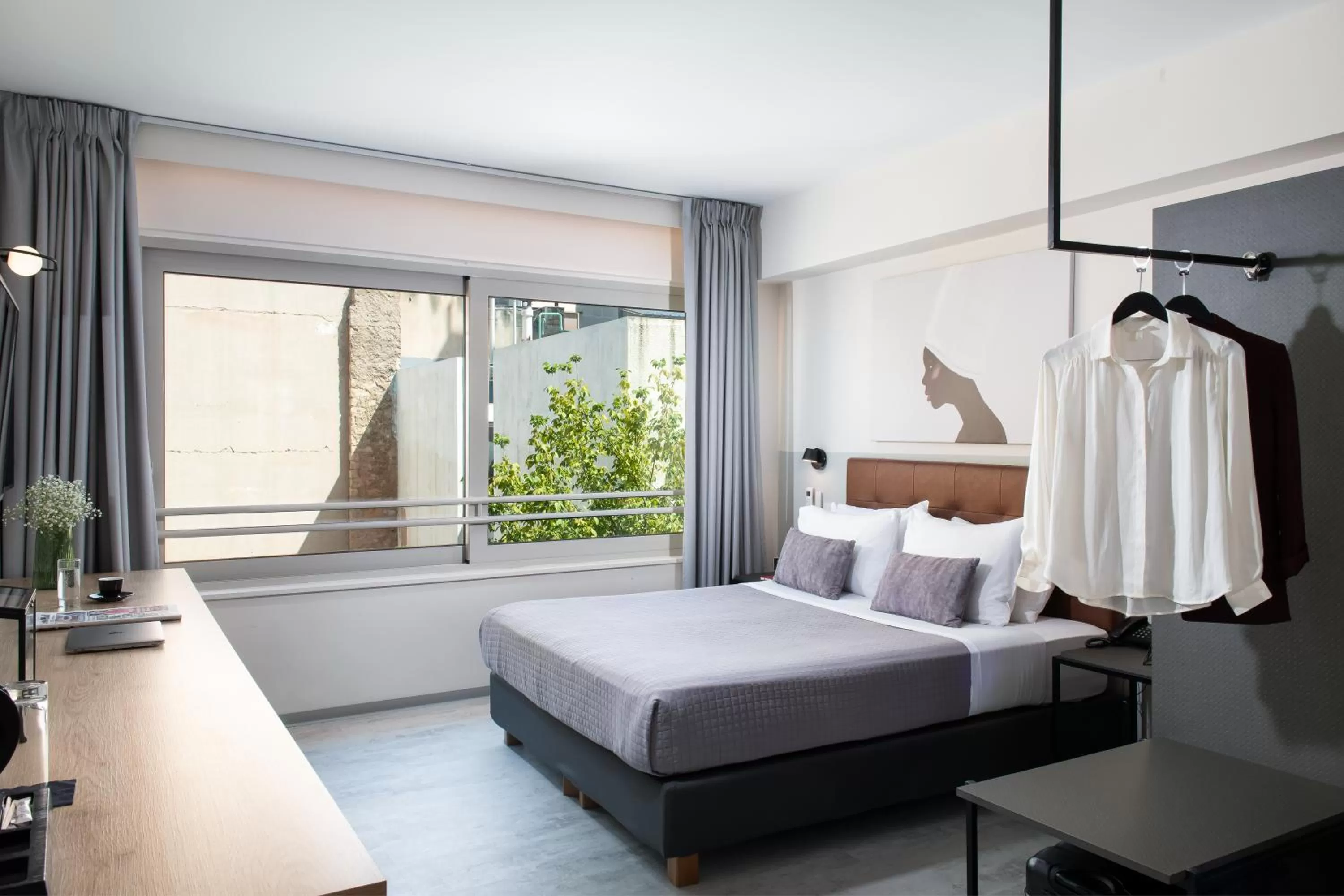 Photo of the whole room, Bed in Enattica Suites