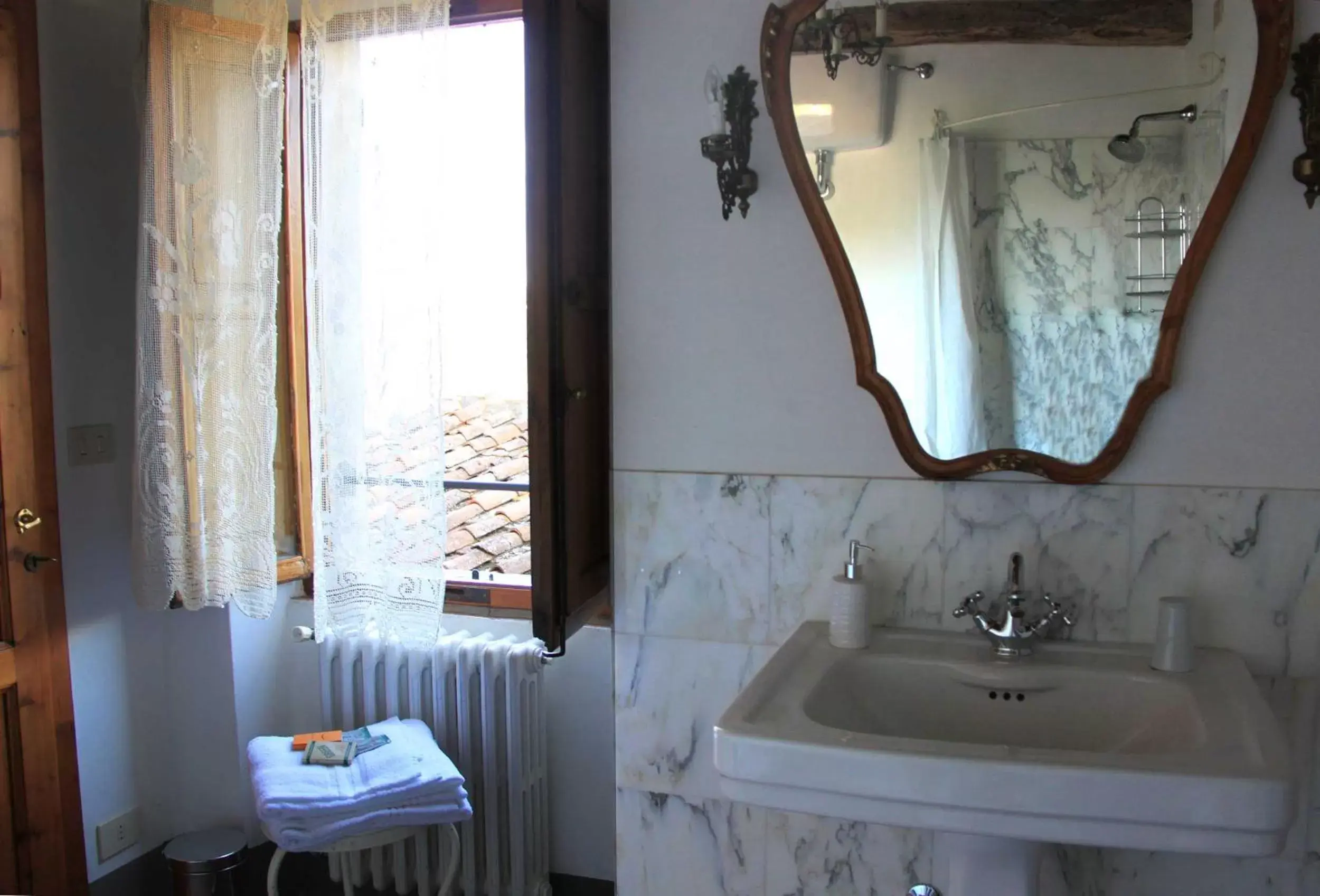 Bathroom in antica casa "le rondini"