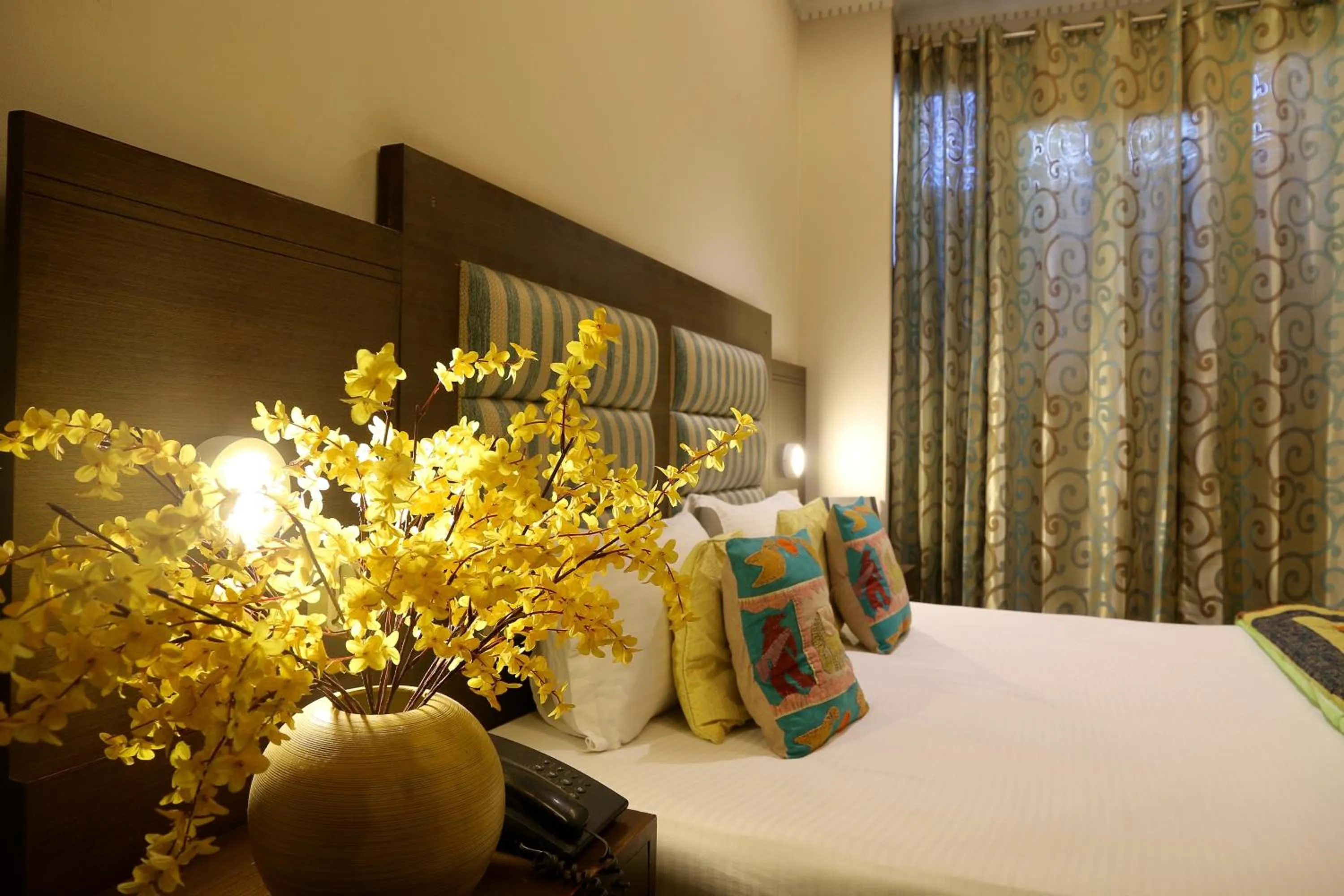 Bed in Hotel City Premier - Near Galleria Market , Super Mart-1 DLF Gurgaon