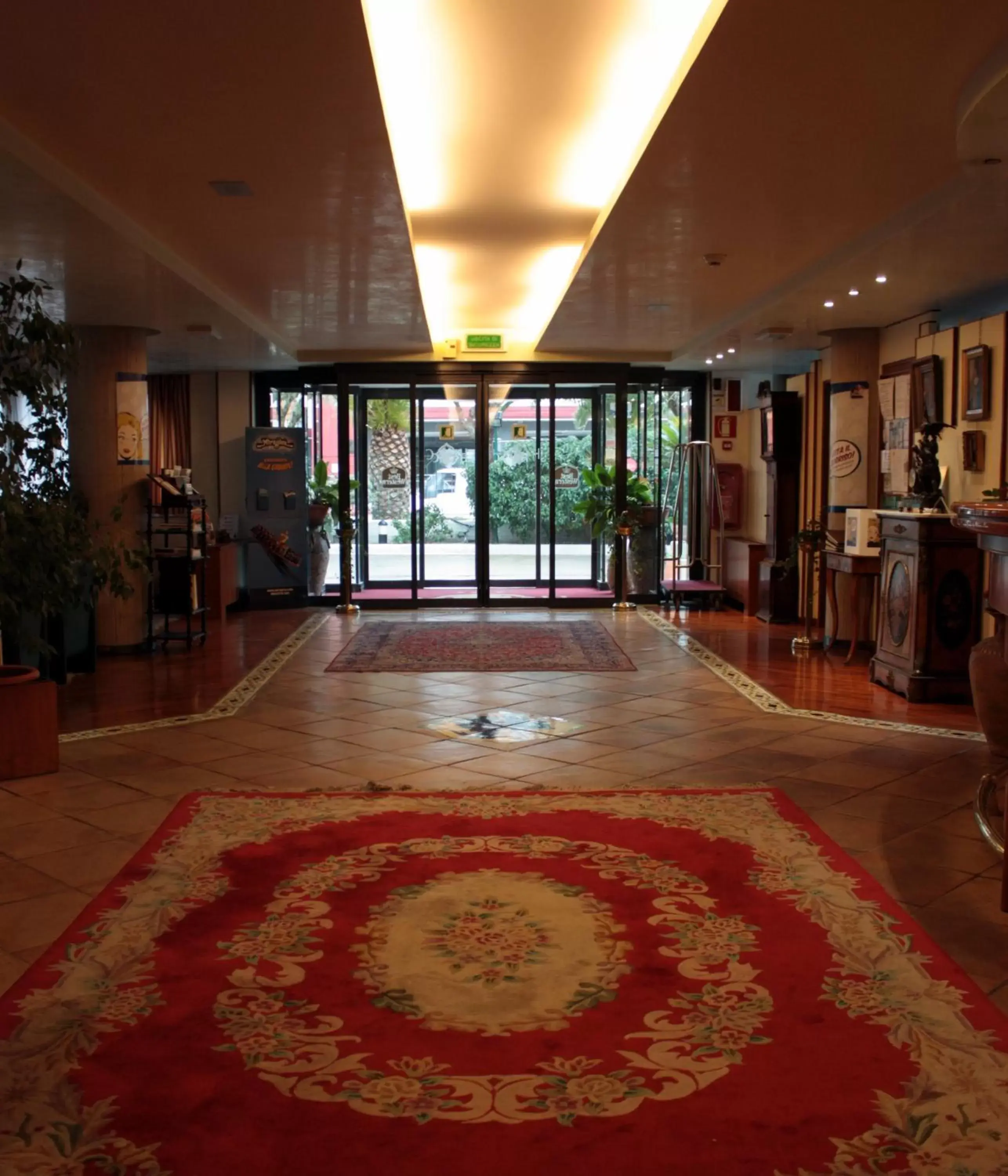 Lobby or reception in Best Western Hotel Dei Cavalieri