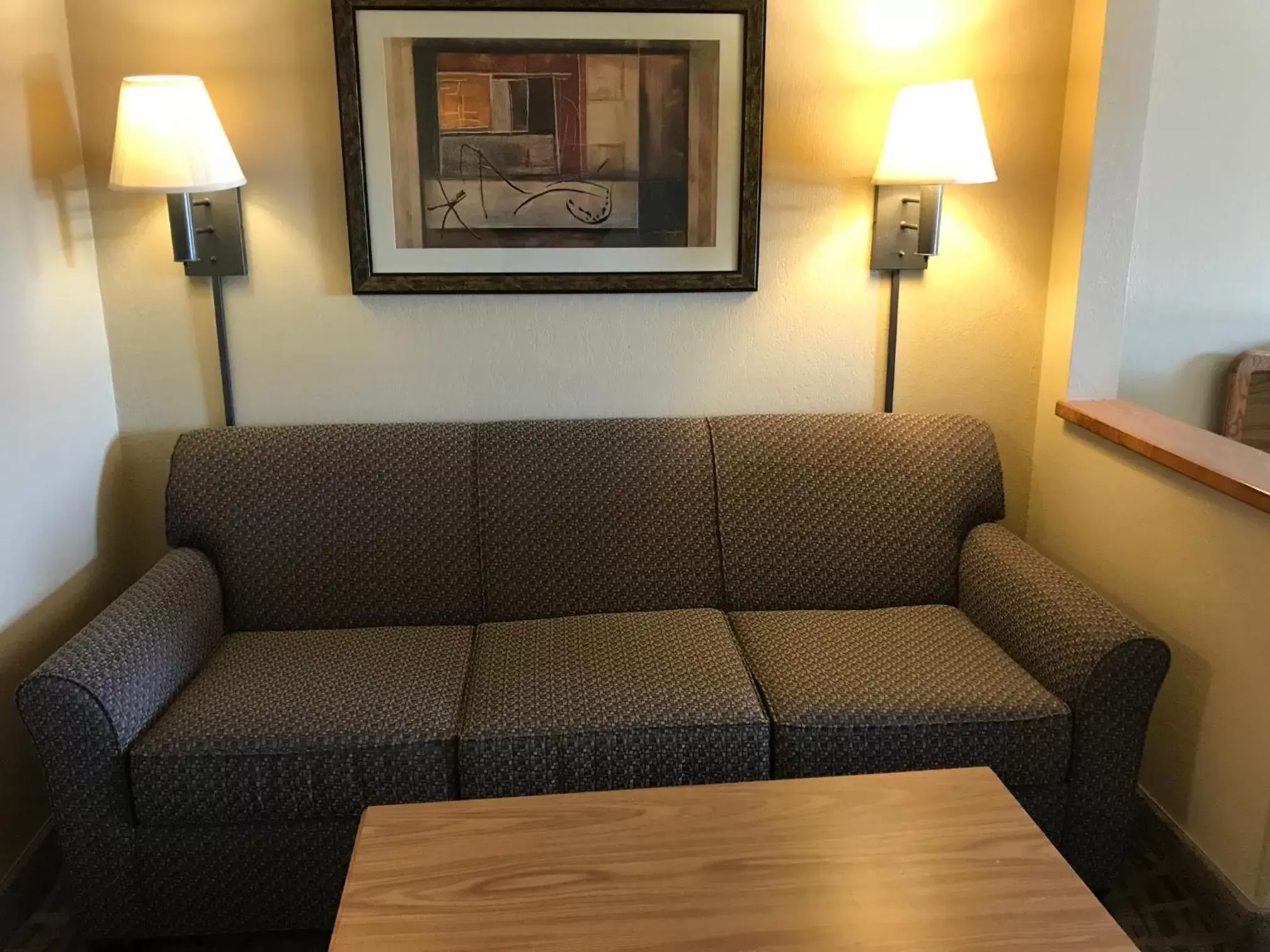 Seating Area in Expressway Suites of Bismarck