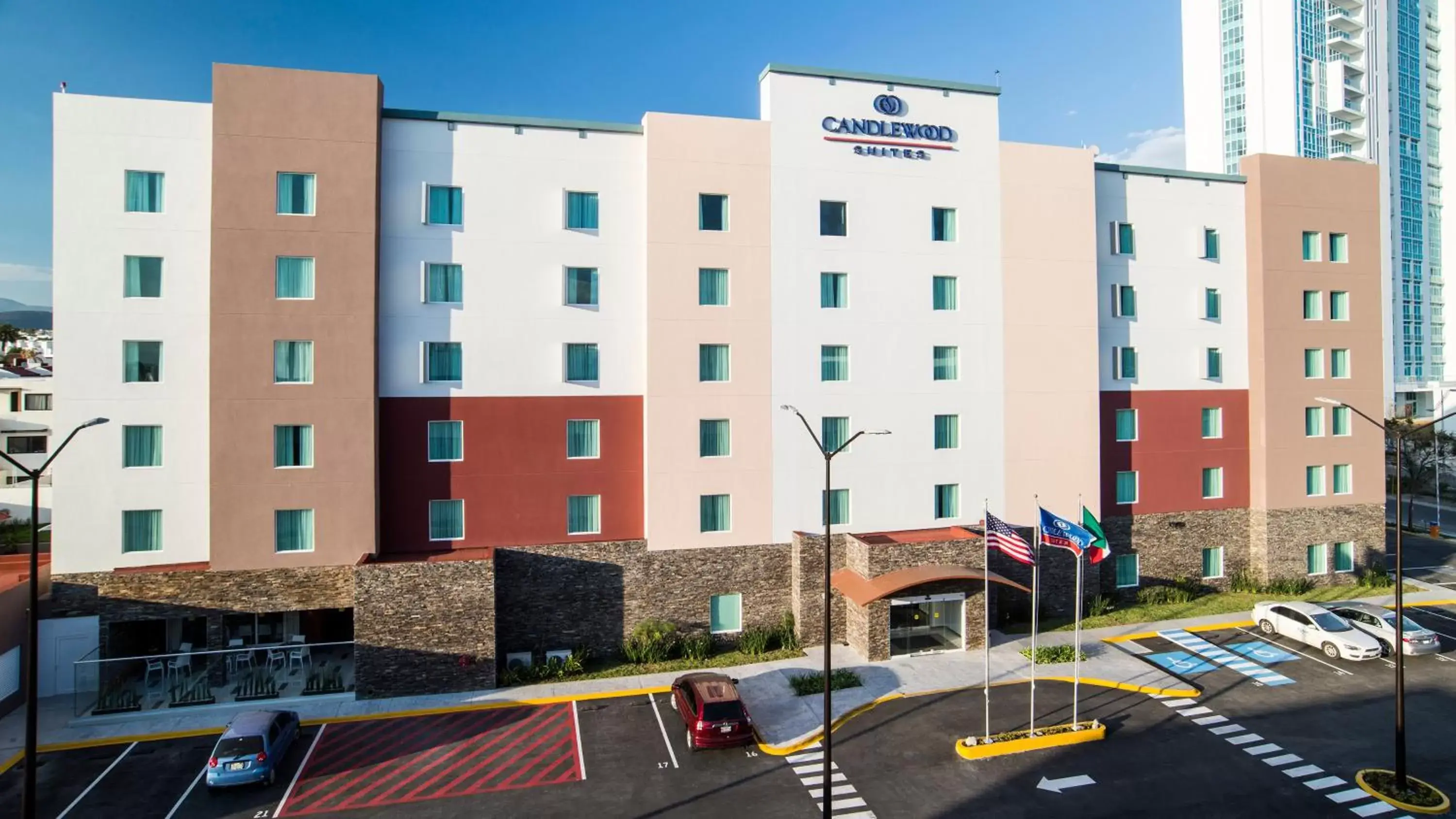 Property building in Candlewood Suites - Queretaro Juriquilla by IHG Property building in Candlewood Suites - Queretaro Juriquilla by IHG