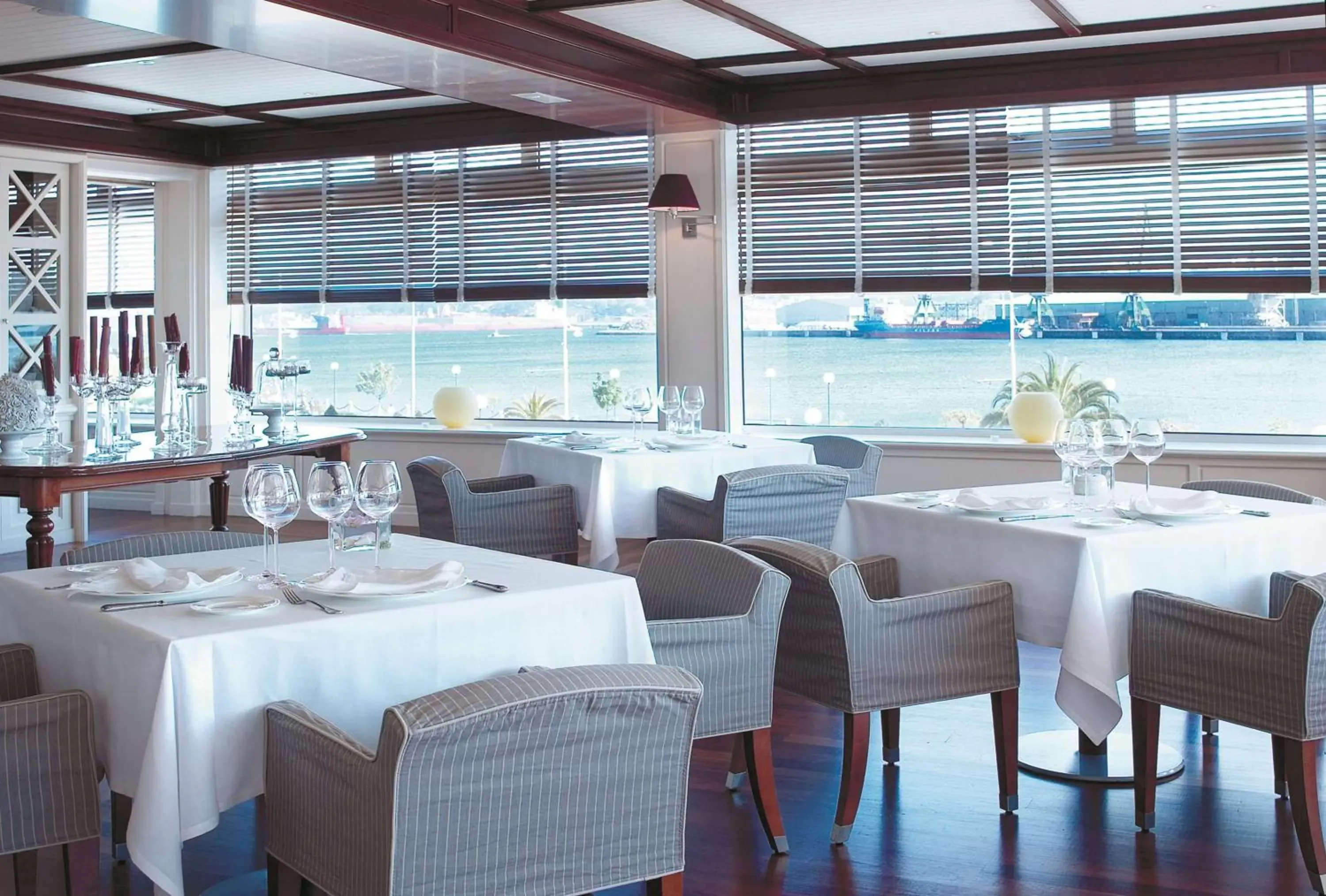 Restaurant/Places to Eat in NH Collection A Coruña Finisterre