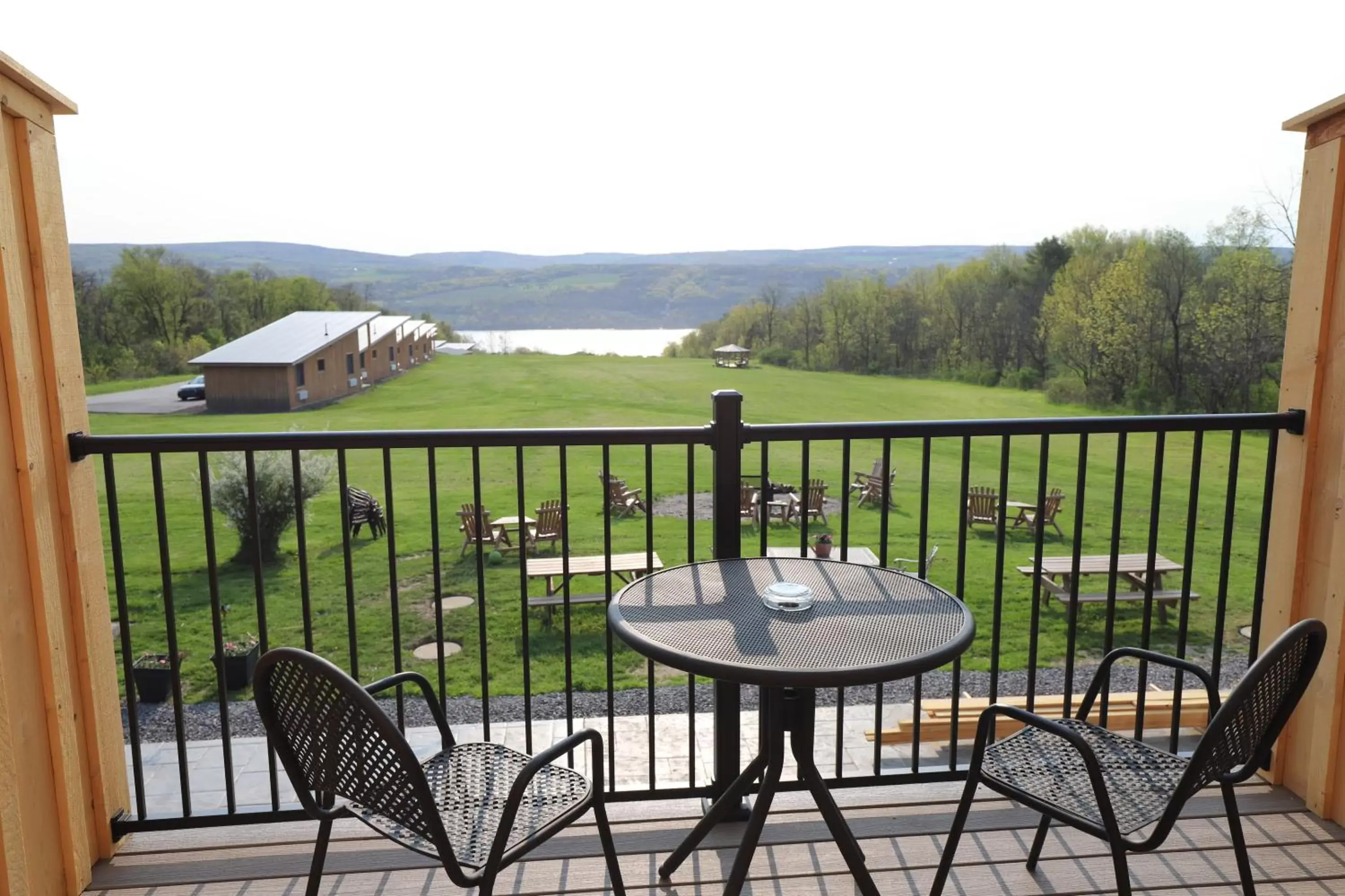 Balcony/Terrace in Lakeside Resort
