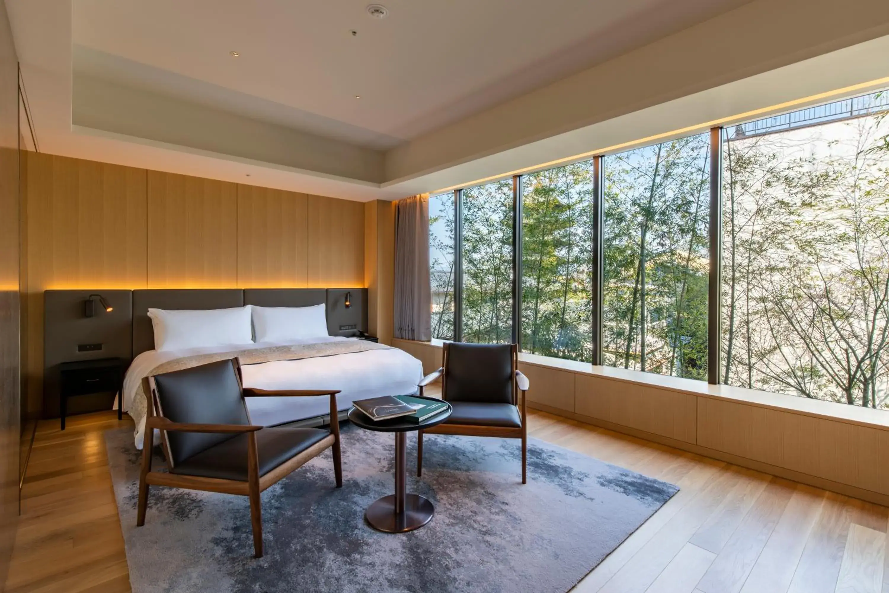 Photo of the whole room, Bed in The Hotel Seiryu Kyoto Kiyomizu - a member of the Leading Hotels of the World- Photo of the whole room, Bed in The Hotel Seiryu Kyoto Kiyomizu - a member of the Leading Hotels of the World-