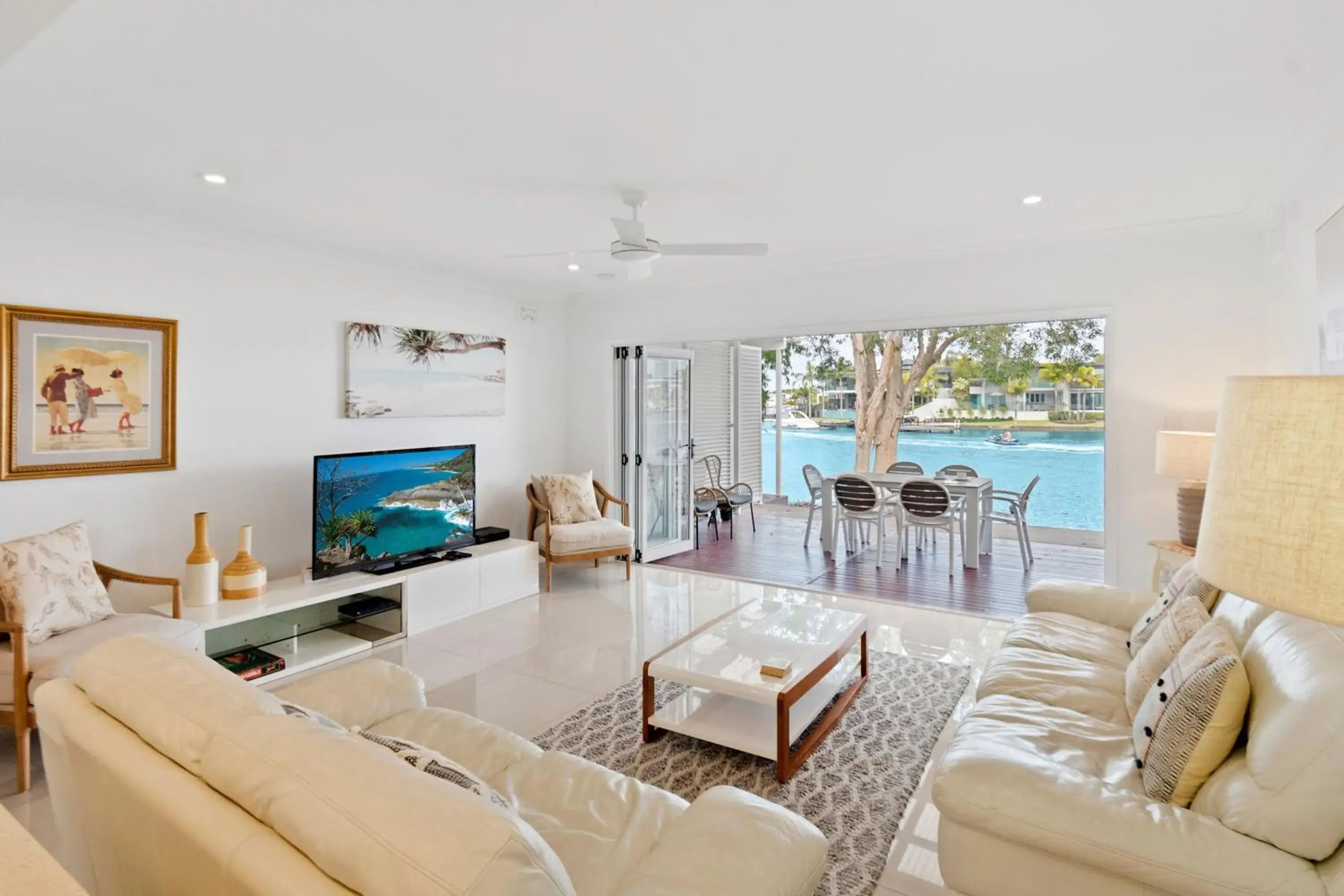 Seating Area in Noosa Entrance Waterfront Resort