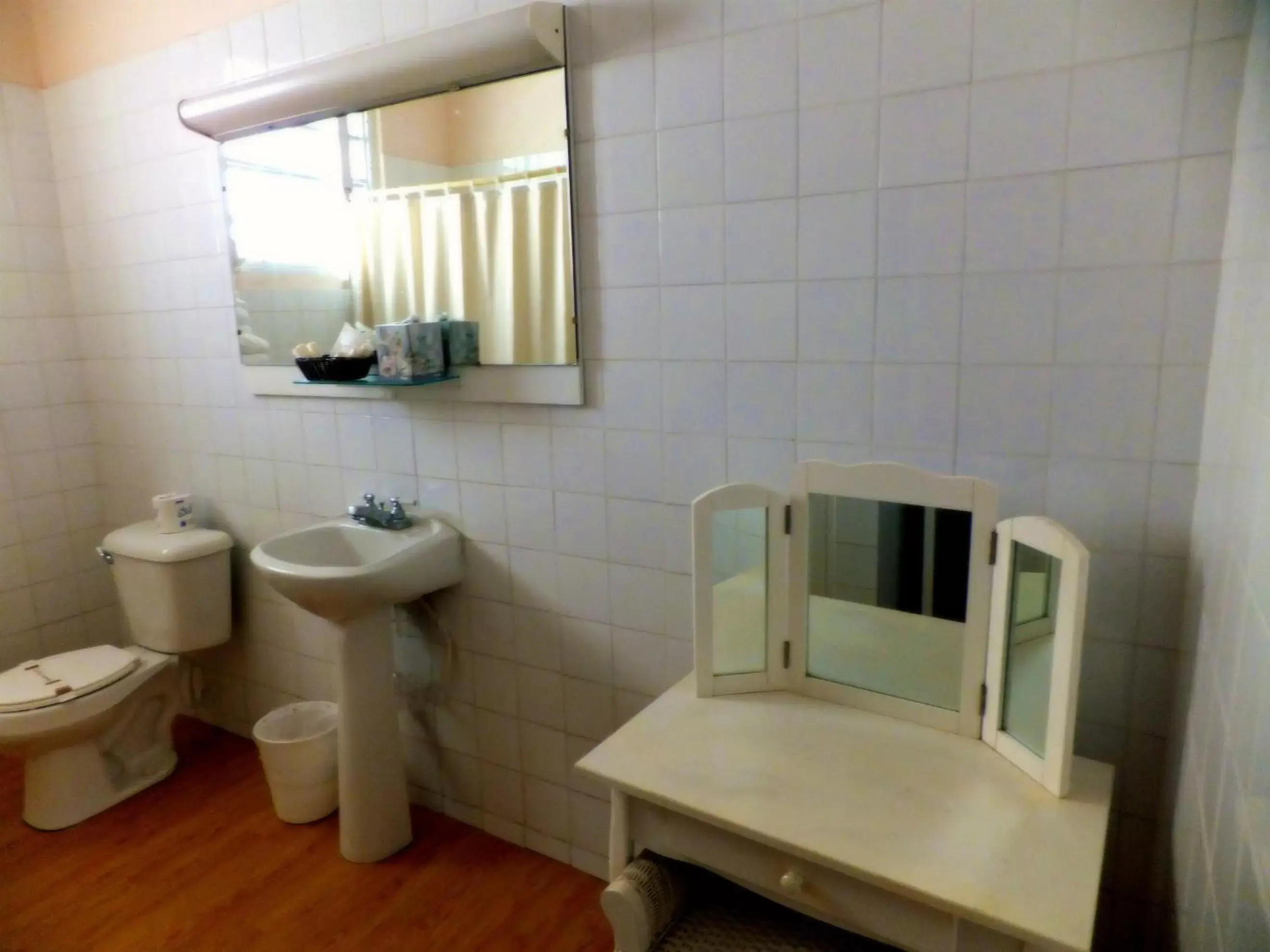 Bathroom in Canario Boutique Hotel
