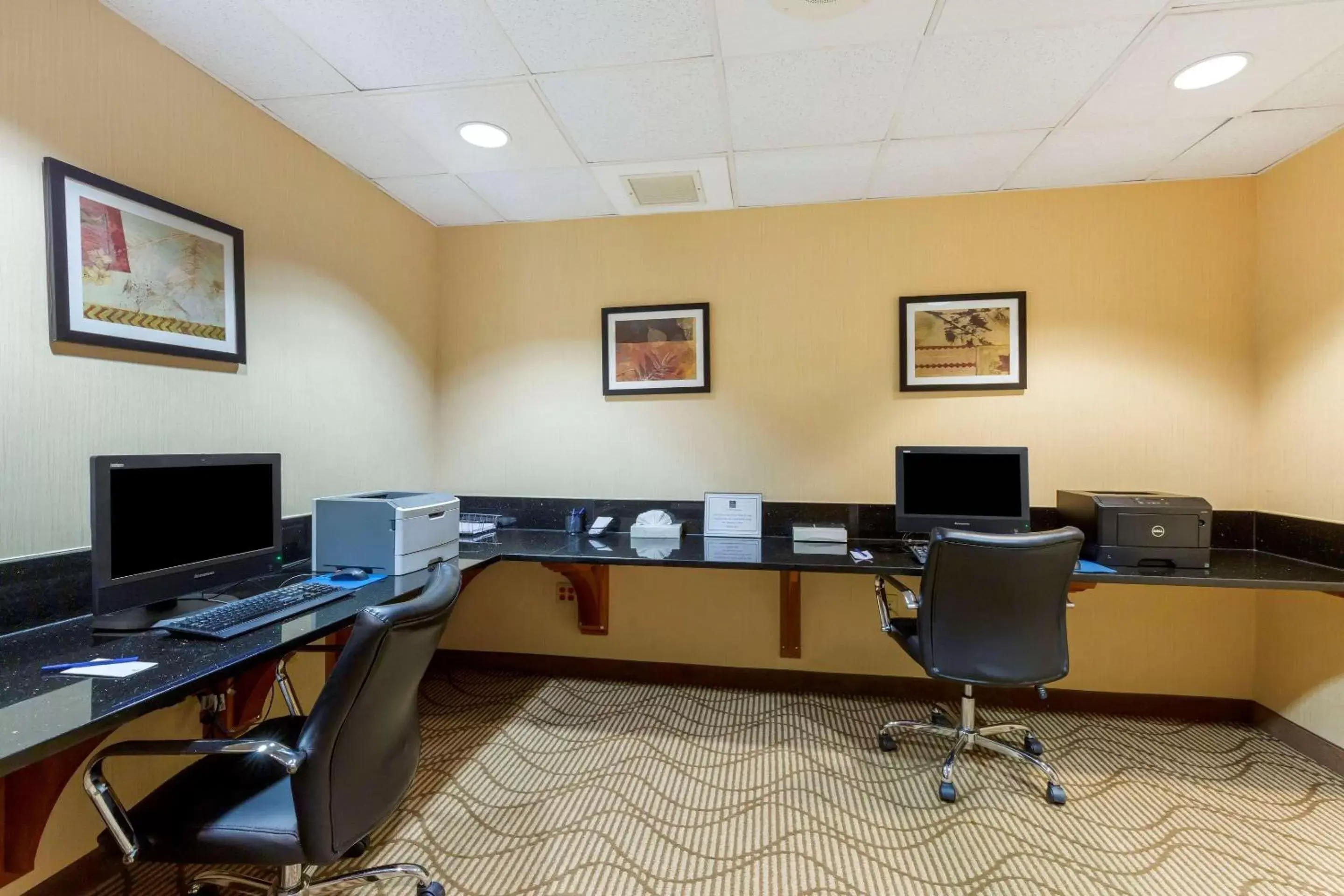 On site, Business Area/Conference Room in Comfort Suites Manassas