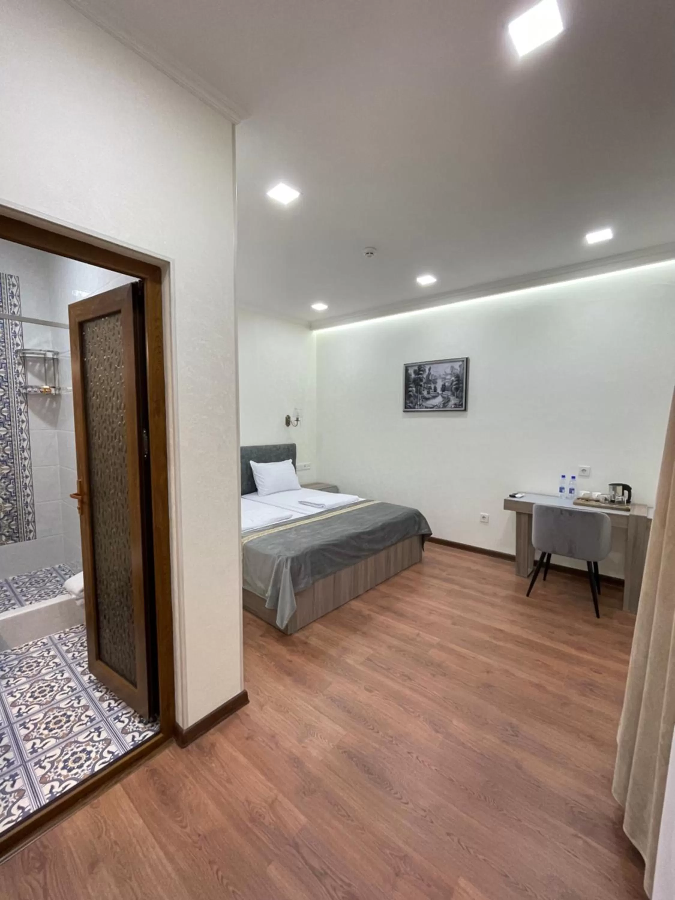 View (from property/room), Bed in Registon Saroy Hotel