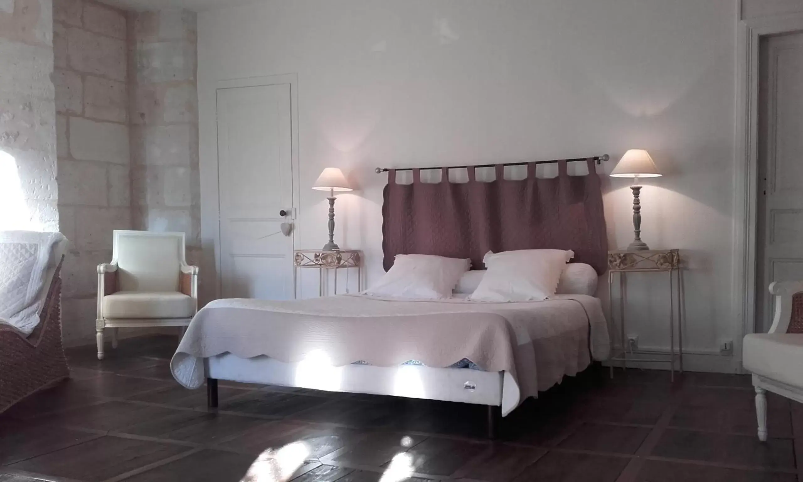 Bedroom, Bed in chambres de charme "Florence"