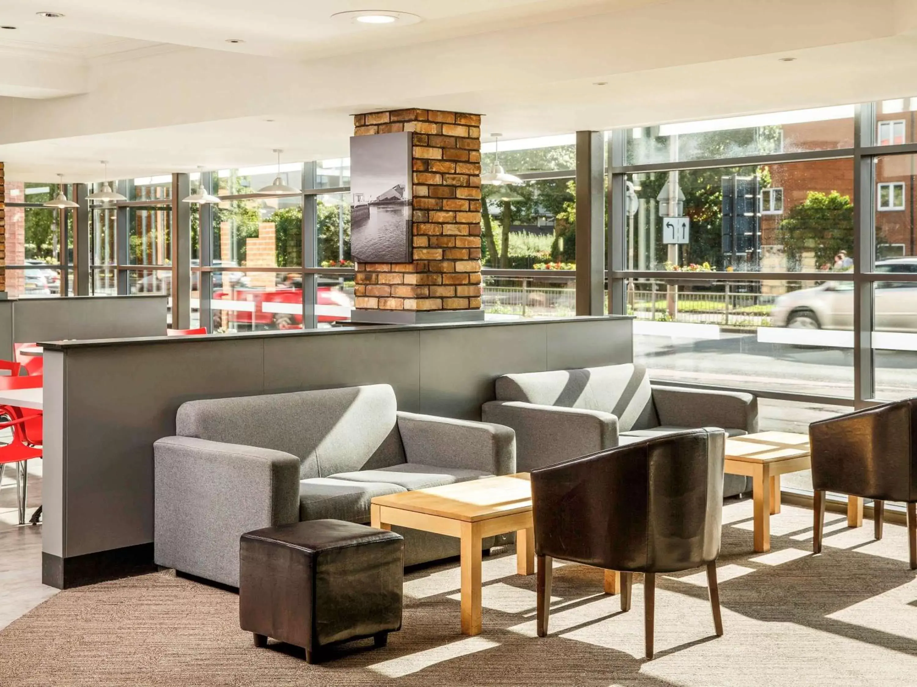 Restaurant/places to eat, Lounge/Bar in ibis Hull City Centre