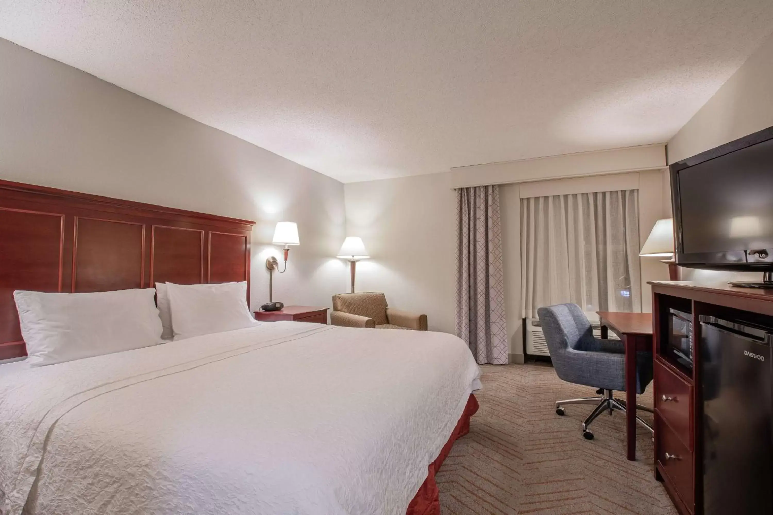 Bedroom, Bed in Hampton Inn & Suites Williamsburg-Richmond Road