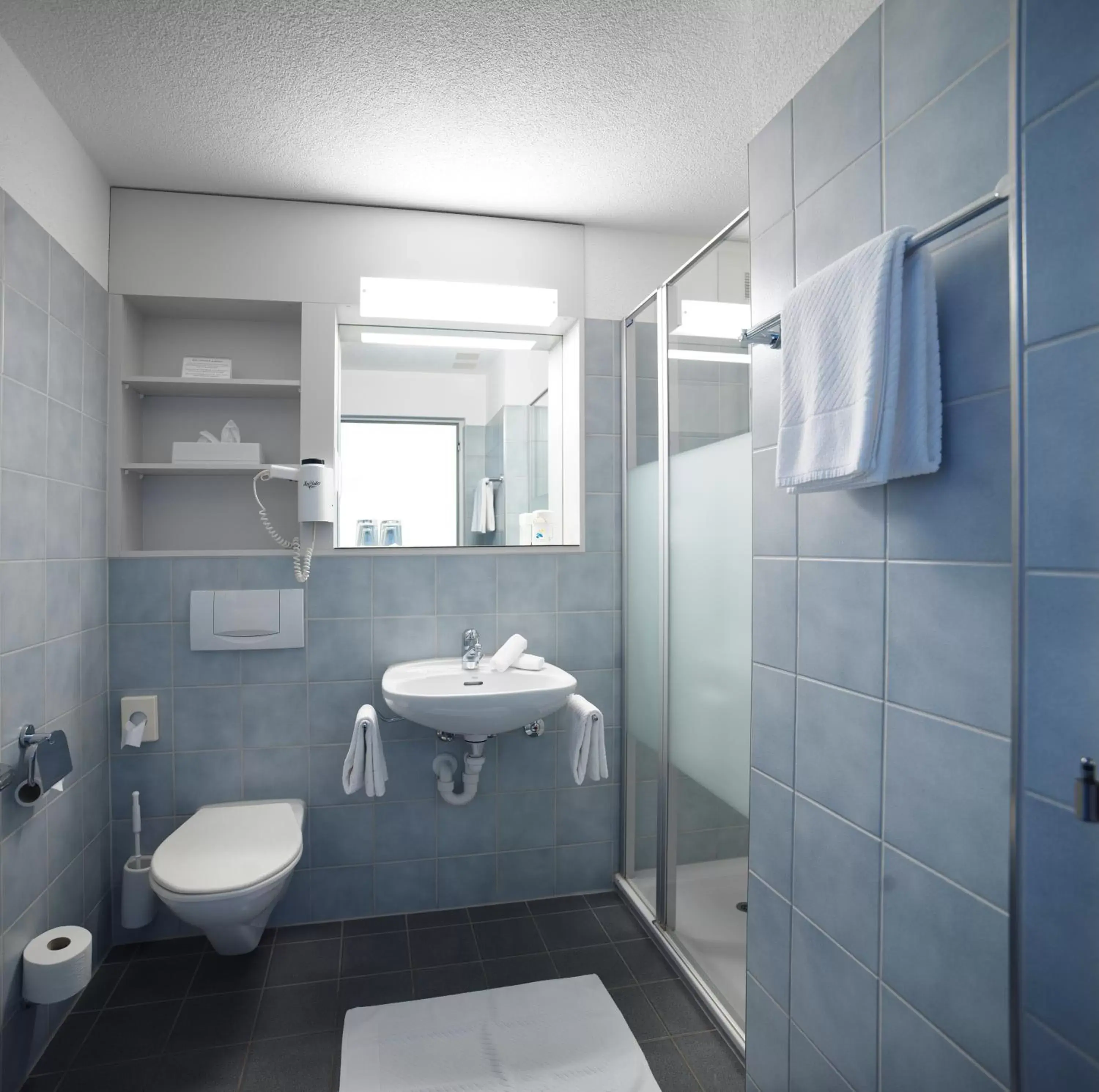 Bathroom in Hotel Artos Interlaken