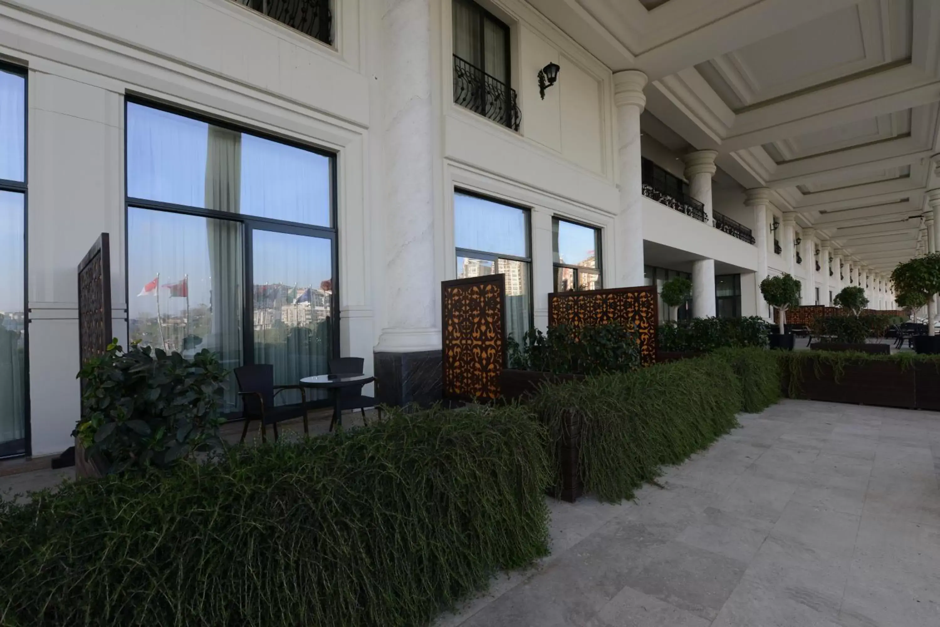 Garden in Vialand Palace Hotel