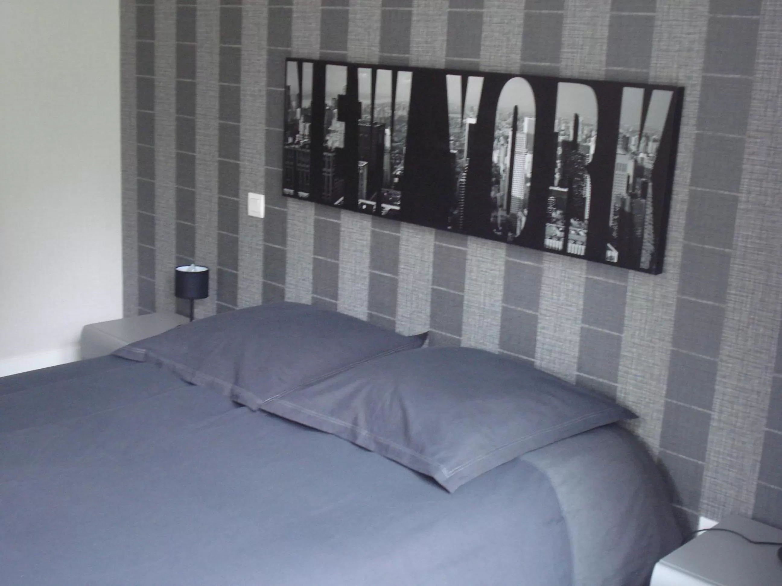 Photo of the whole room, Bed in B&B La Forêt de Charmeuse