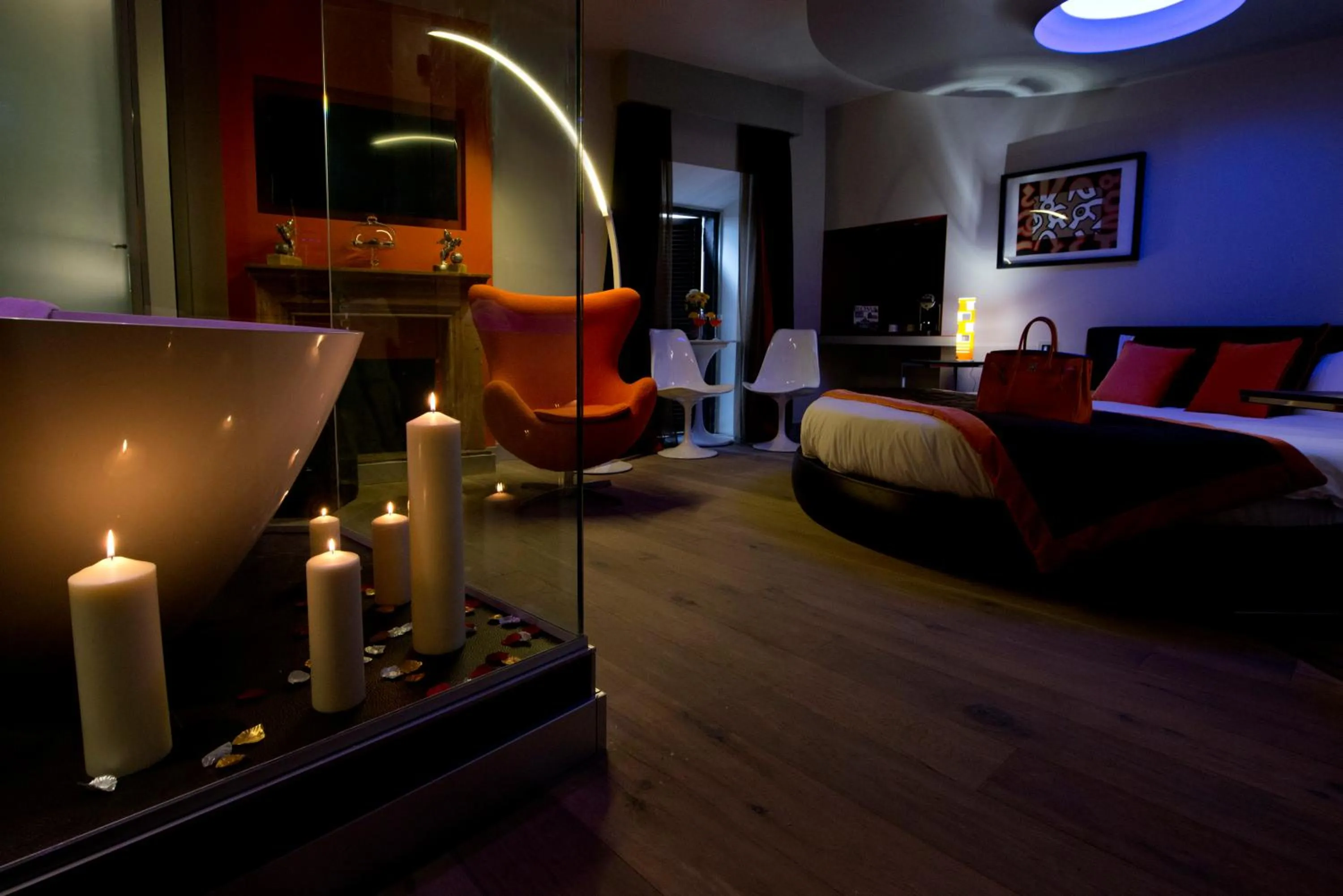 Photo of the whole room, Bed in Torre Argentina Relais - Residenze di Charme