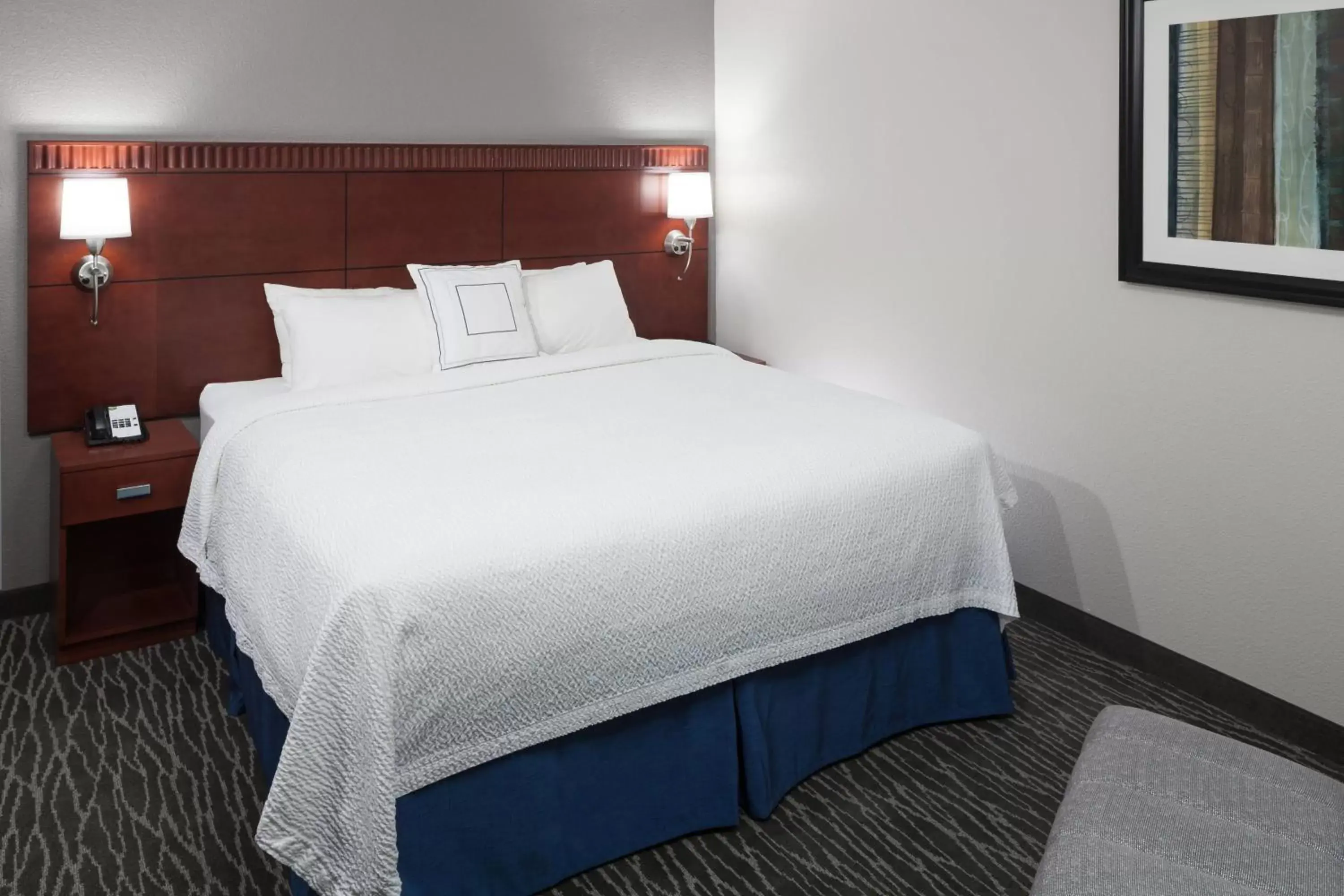 Photo of the whole room, Bed in Courtyard by Marriott Waco