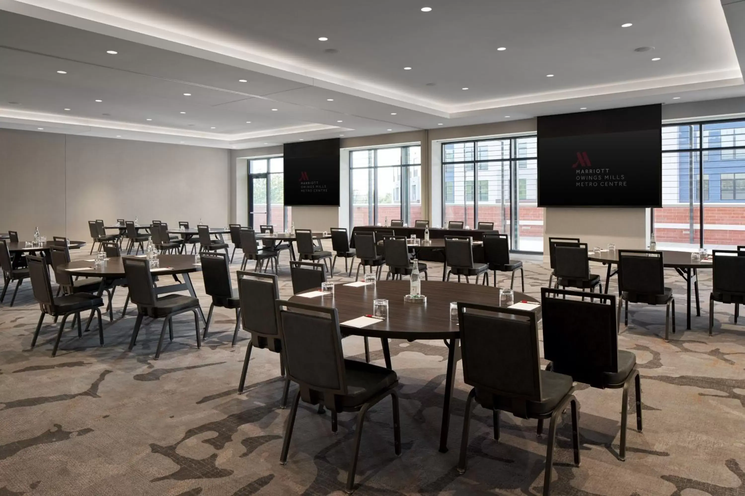 Meeting/conference room, Restaurant/Places to Eat in Marriott Owings Mills Metro Centre