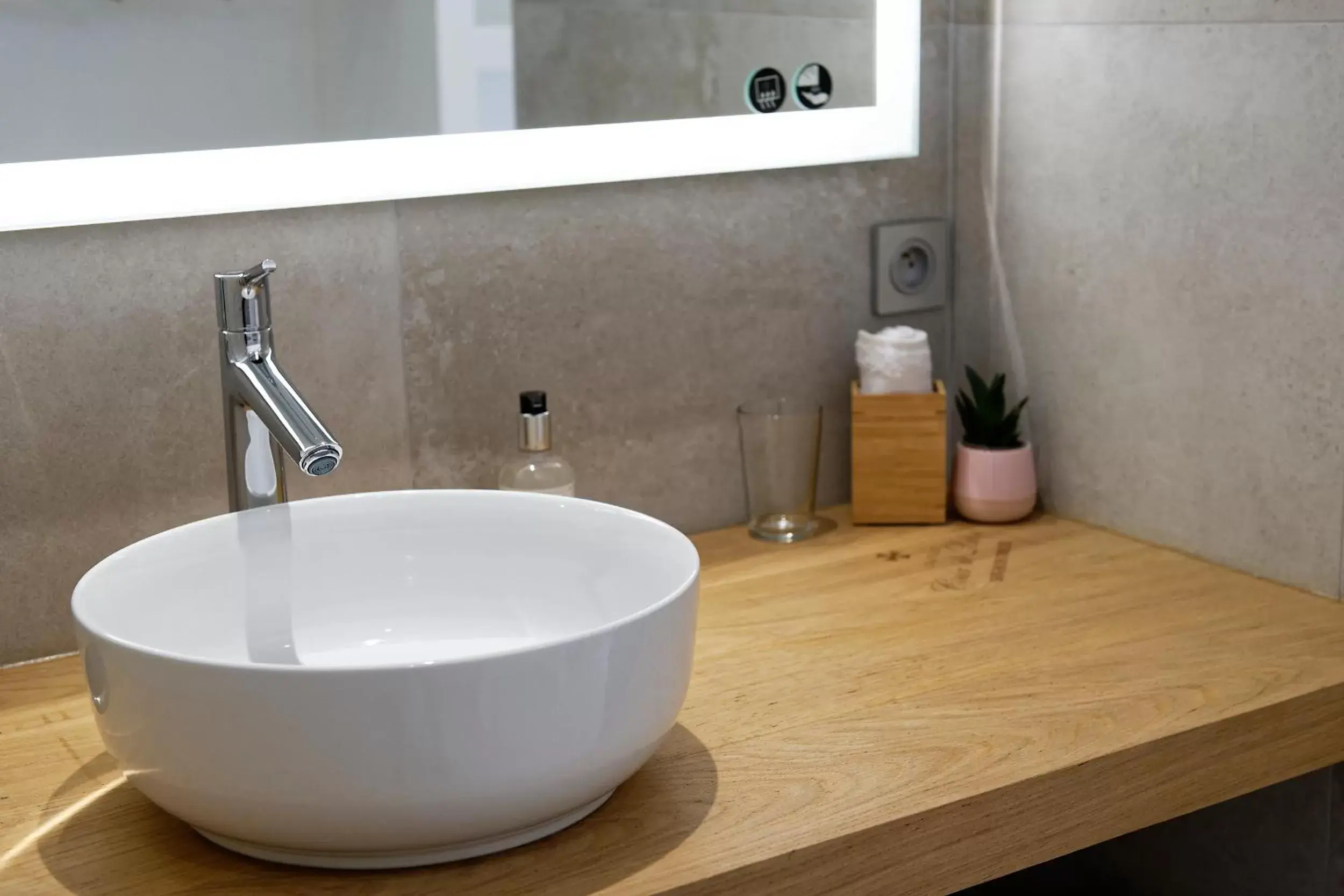 Bathroom in CHATEAU CROIX DE LABRIE