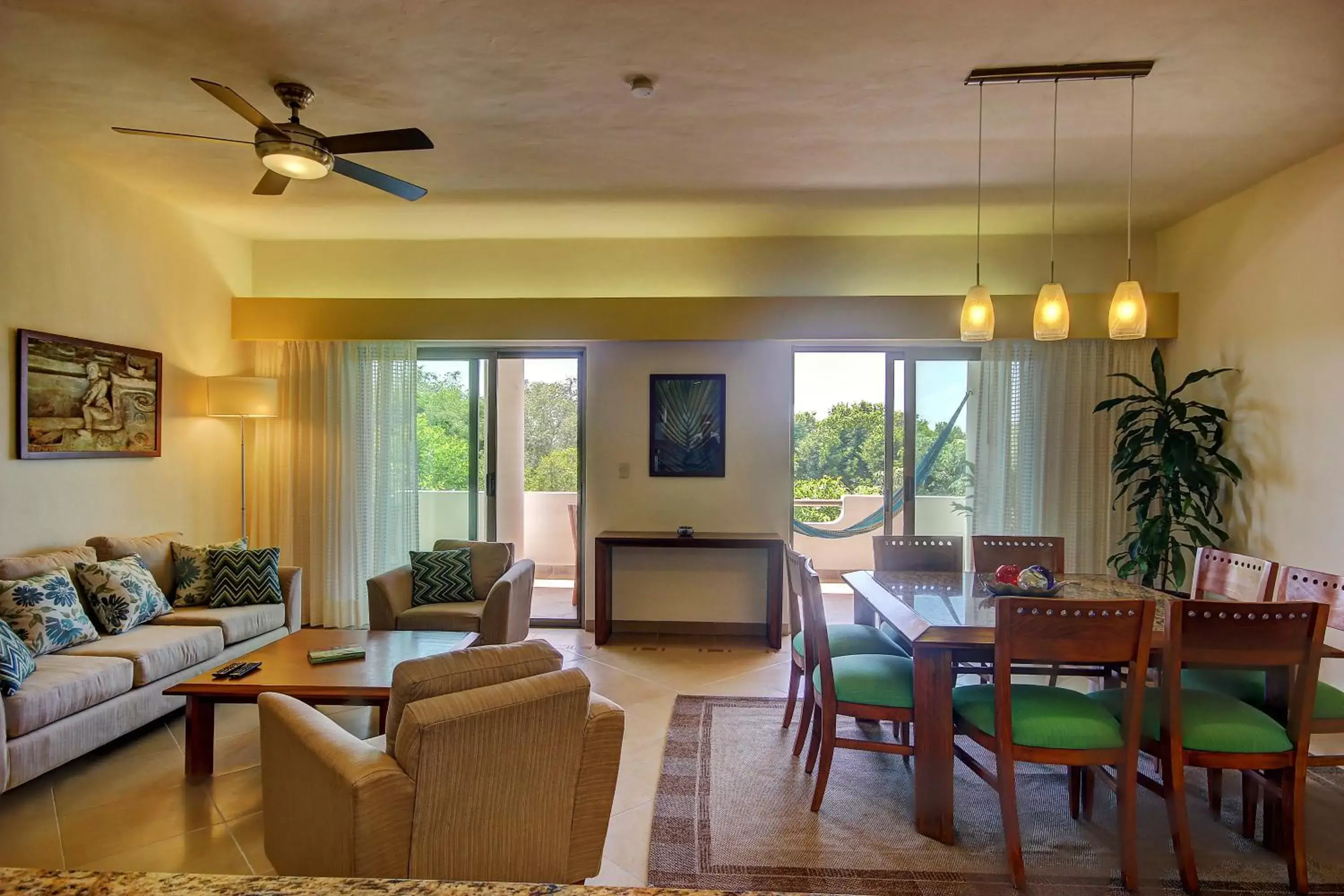 Living room, Seating Area in Riviera Maya Suites