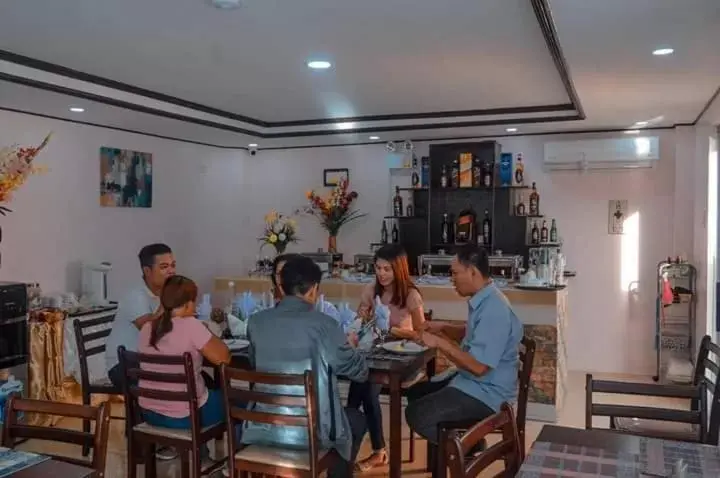 Restaurant/places to eat in Adams View Hotel Restaurant/places to eat in Adams View Hotel