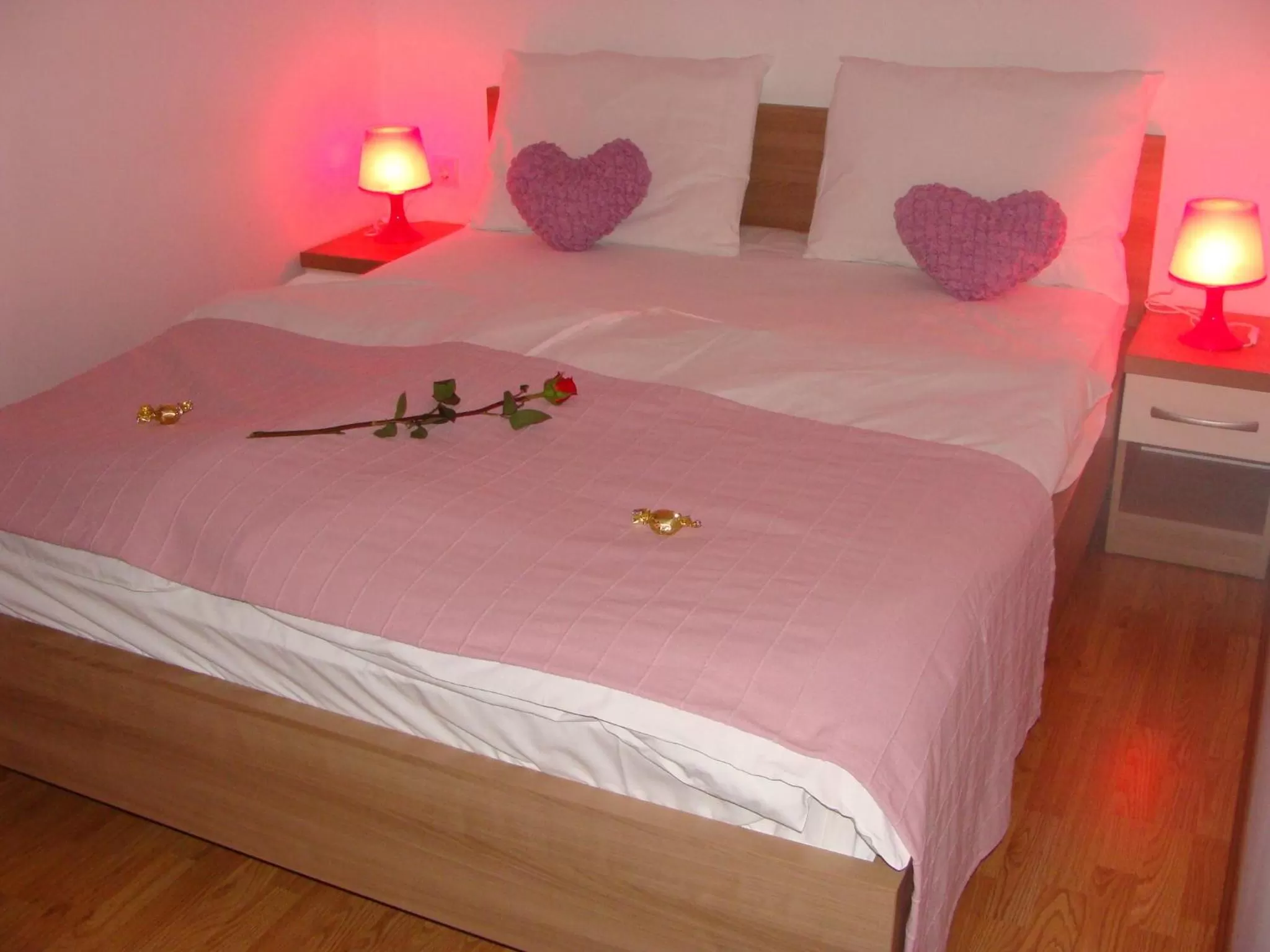 Photo of the whole room, Bed in Lugarnica